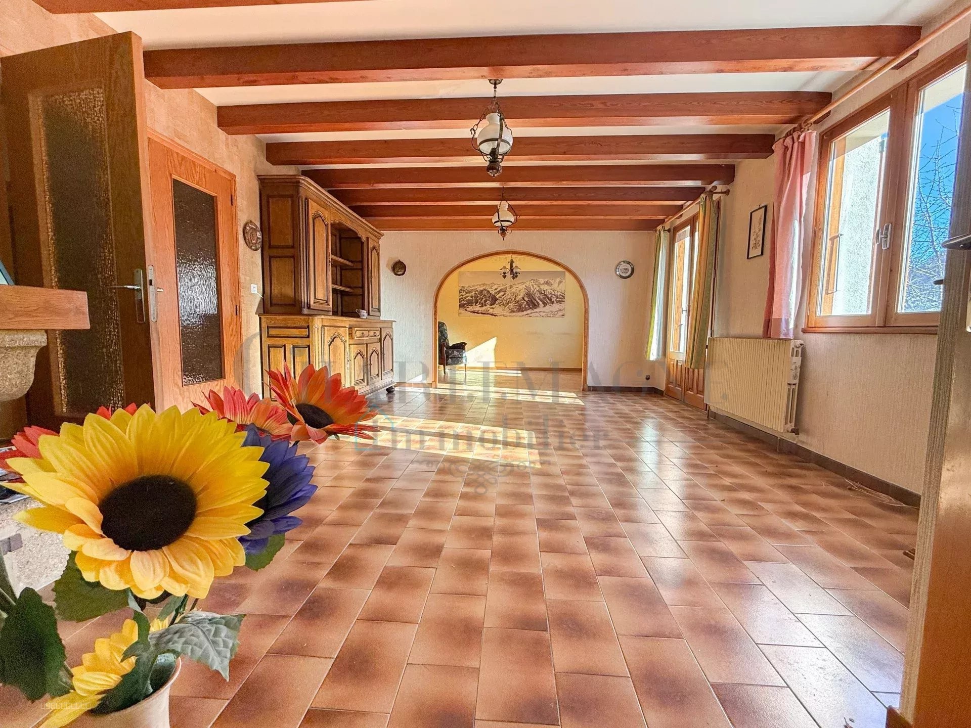 Maison de famille avec jardin 10 pièces — photo 2