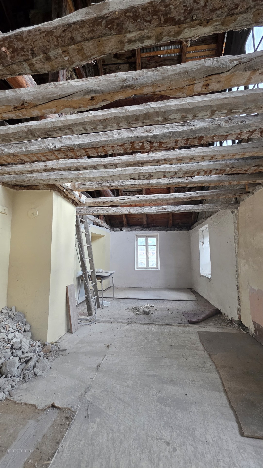 Briançon hauteurs versant Sud- MAISON 12 pièces — photo 10