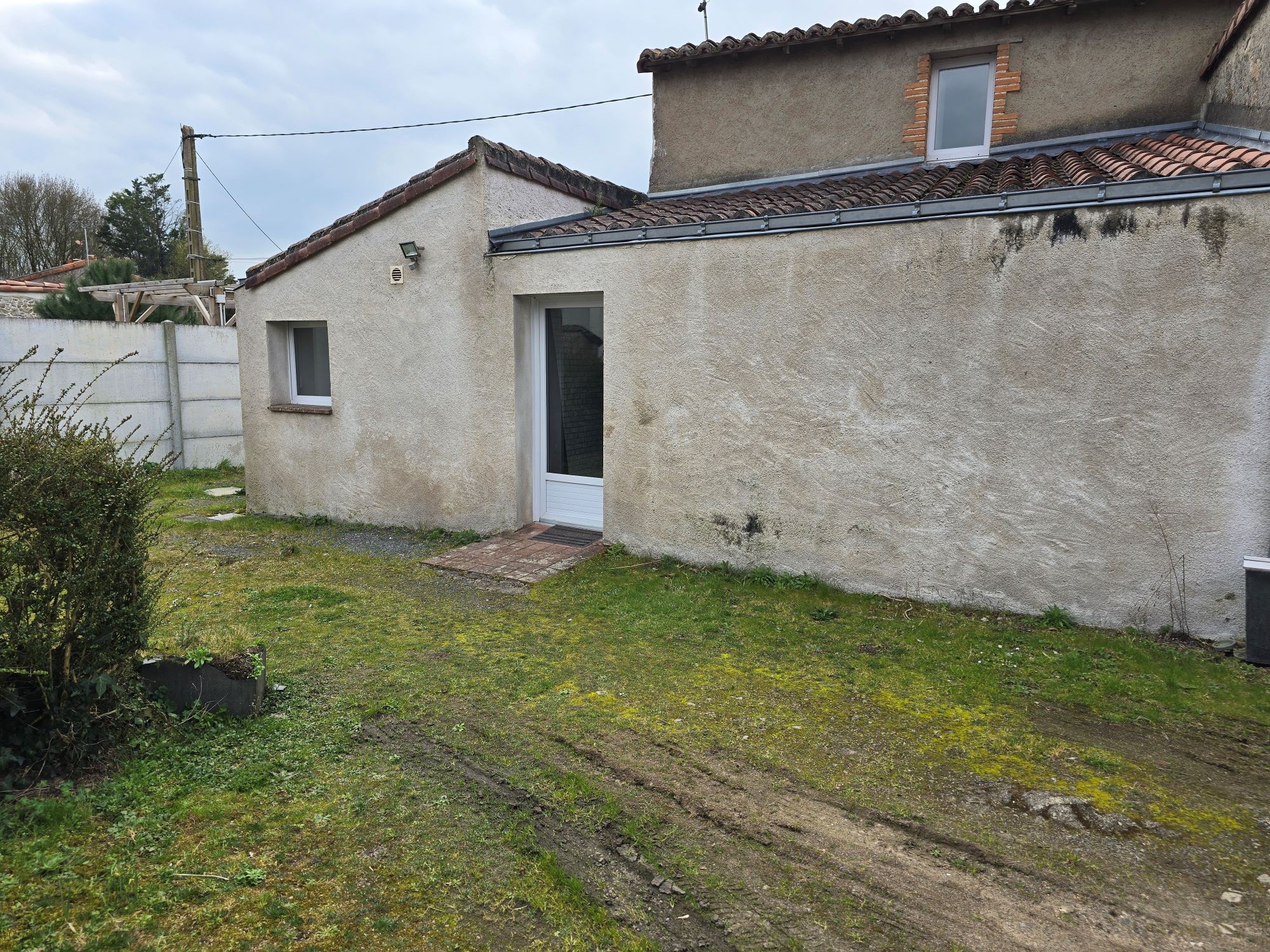 Au calme en Village maison en Pierres. — photo 10
