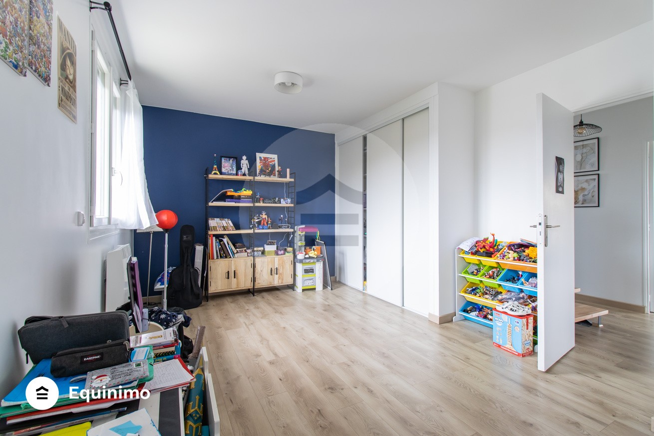 Maison familiale de 6 pièces de 205m2, située sur une parcelle de 470m2 — photo 18