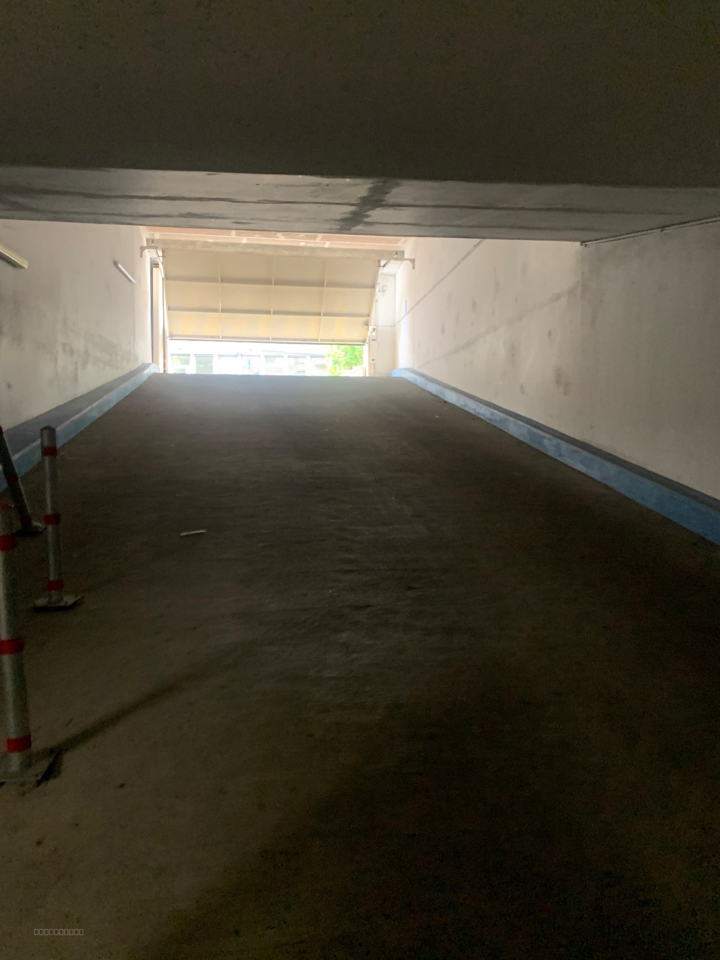 PLACE DE PARKING - RUE MARIUS AUFAN / RUE PAUL VAILLANT COUTURIER — photo 2