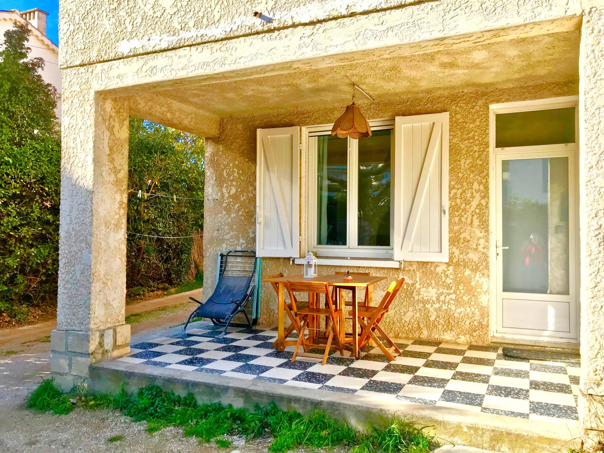 Villa rénovée divisée en 4 appartements à La Ciotat 50 m de la mer — photo 19