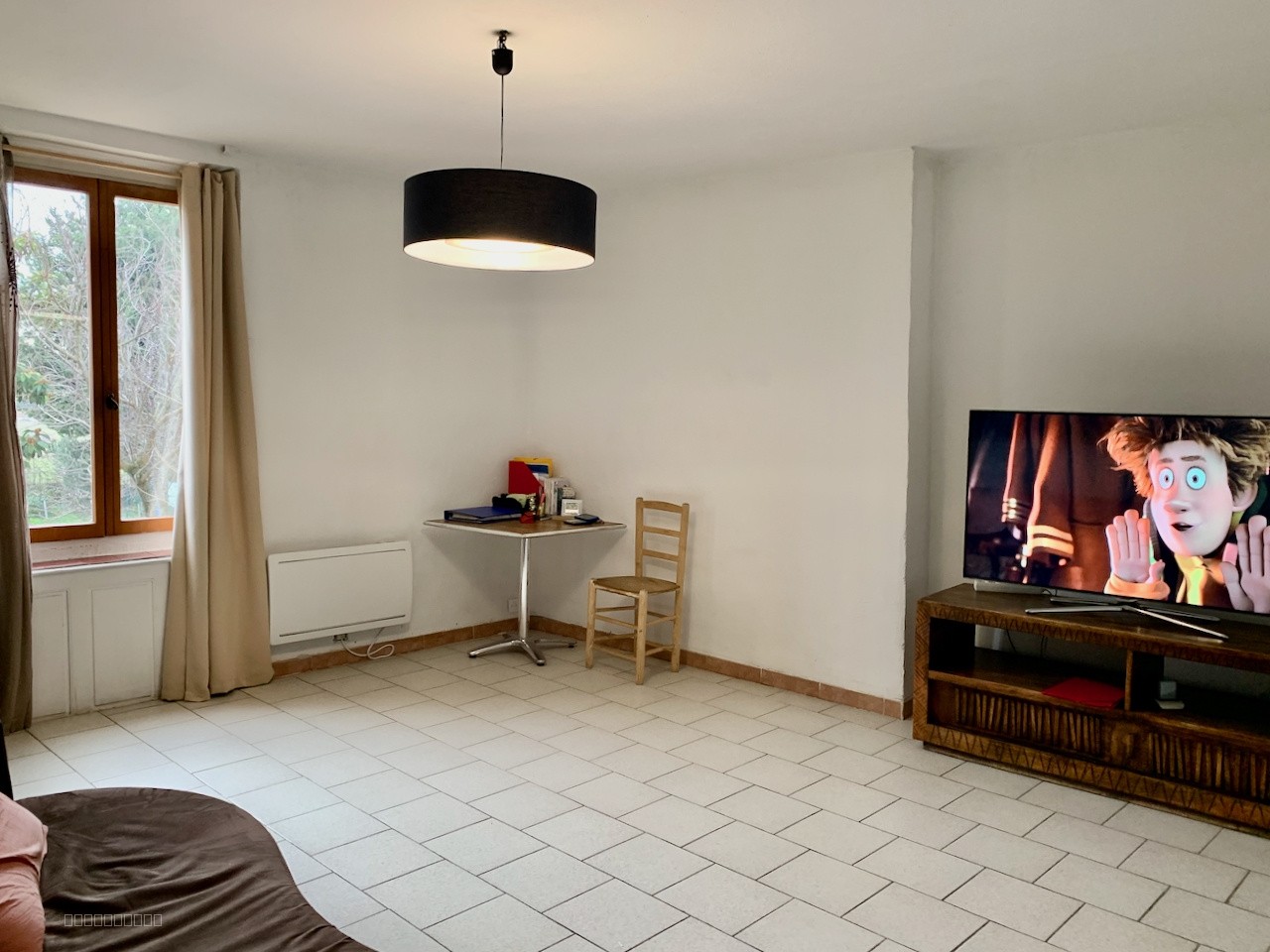 Grand appartement T2 en location à Tavernes — photo 2