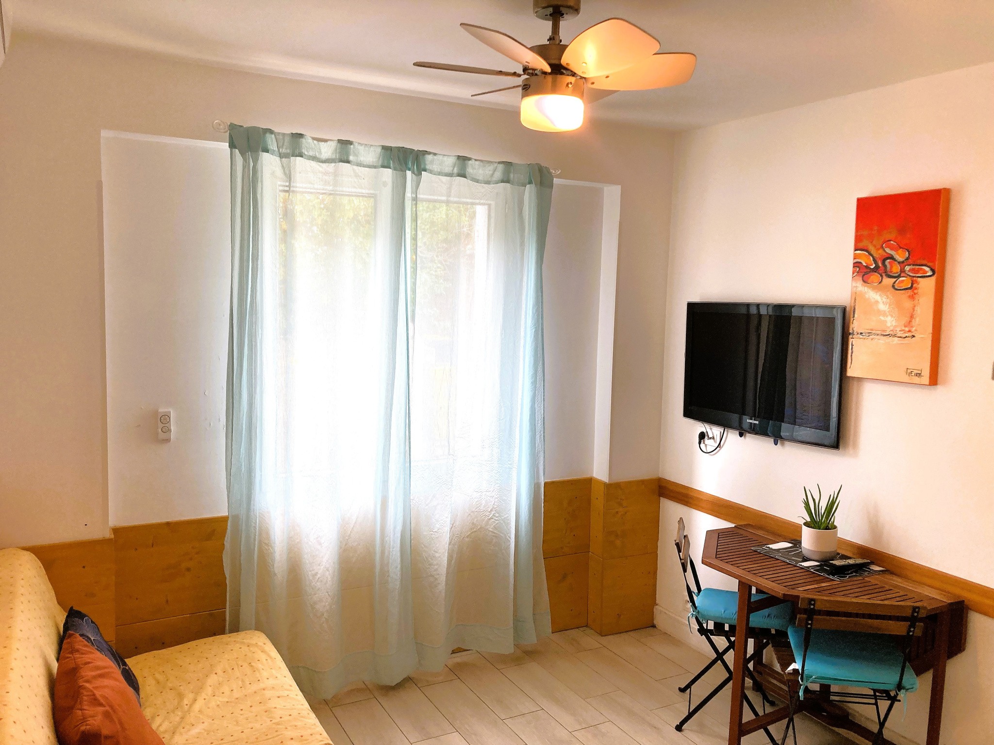 Villa rénovée divisée en 4 appartements à La Ciotat 50 m de la mer — photo 18