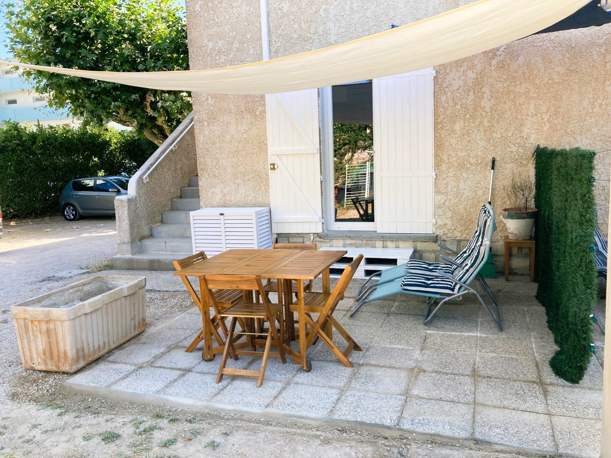 Villa rénovée divisée en 4 appartements à La Ciotat 50 m de la mer — photo 12