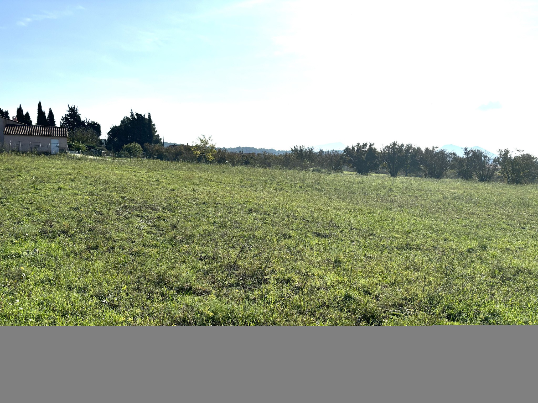 Terrain constructible de 4086m2 — photo 2