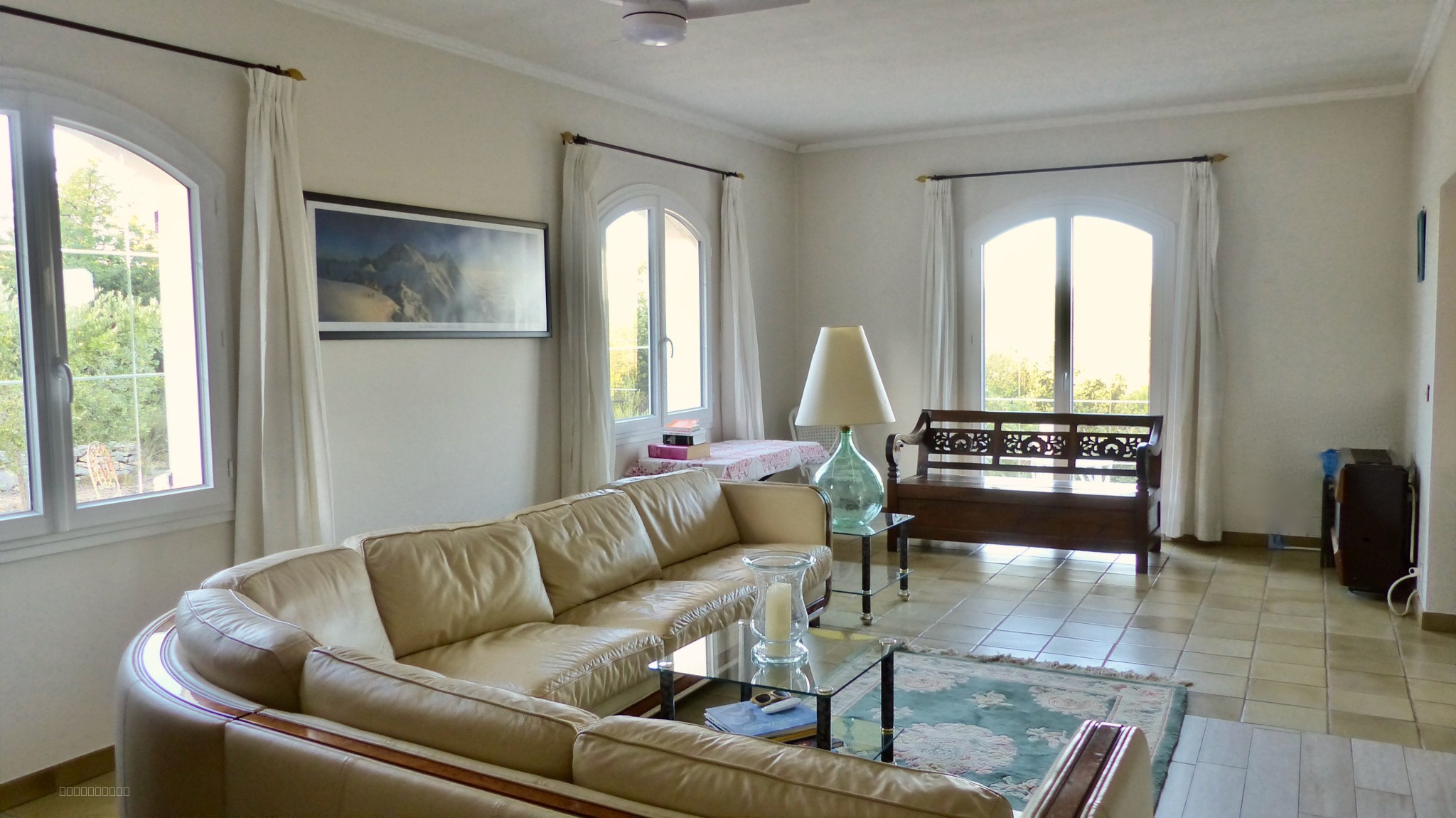 Domaine en position dominante comprennent 2 maisons et piscine — photo 14
