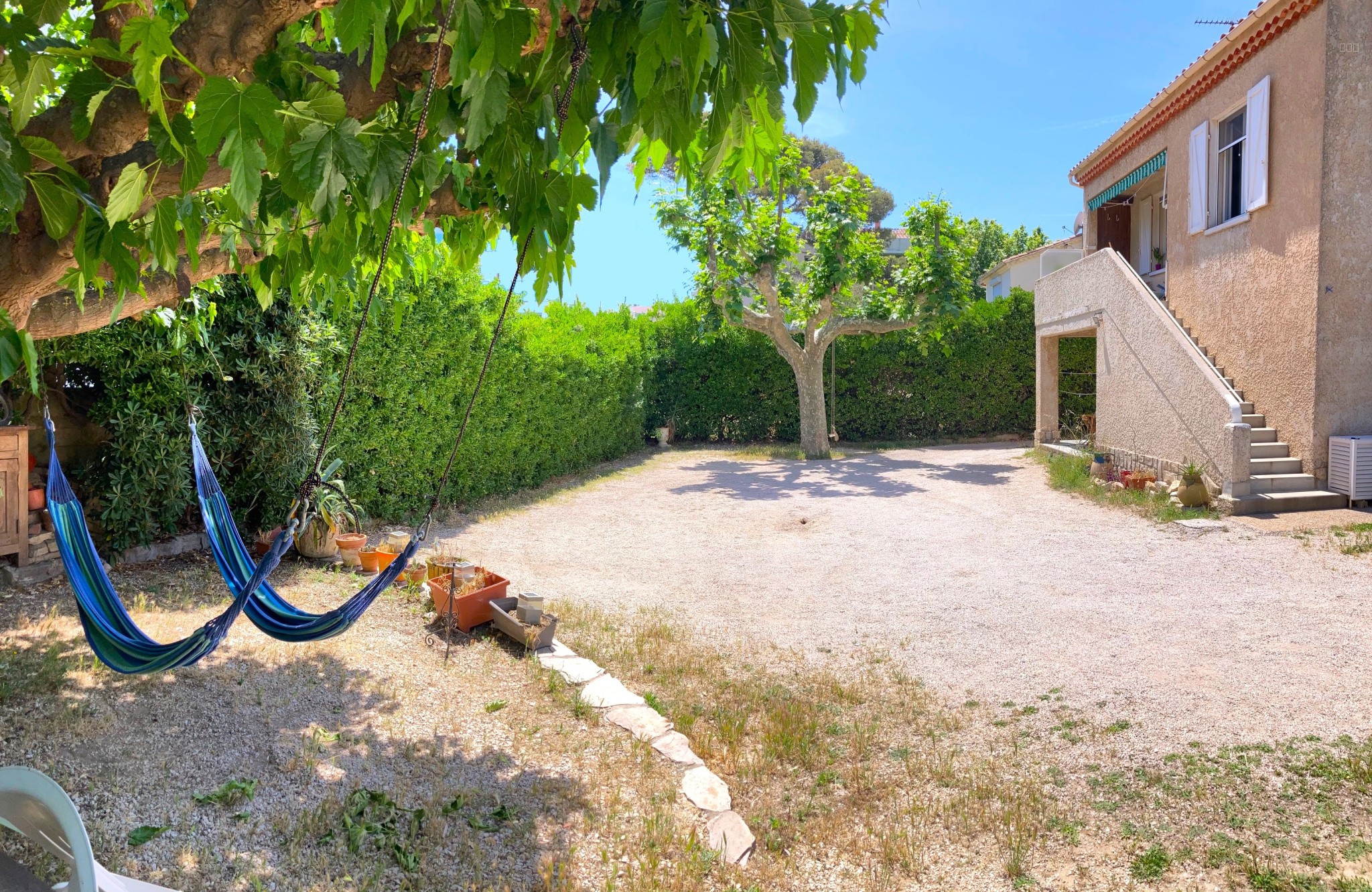 Villa rénovée divisée en 4 appartements à La Ciotat 50 m de la mer — photo 5
