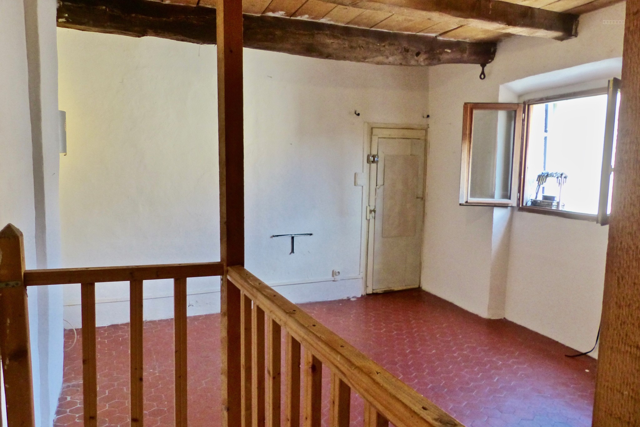 Maison de charme T3 au centre du village — photo 5