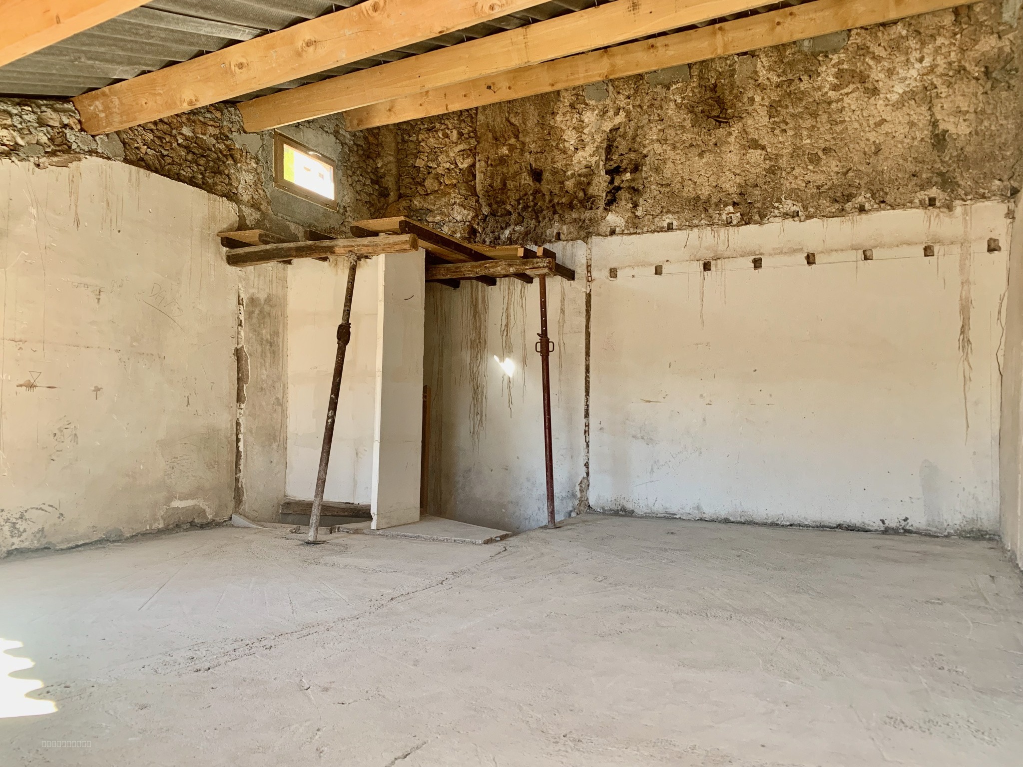 Maison de village 101 m2 avec grande cave à compléter à Cotignac — photo 2