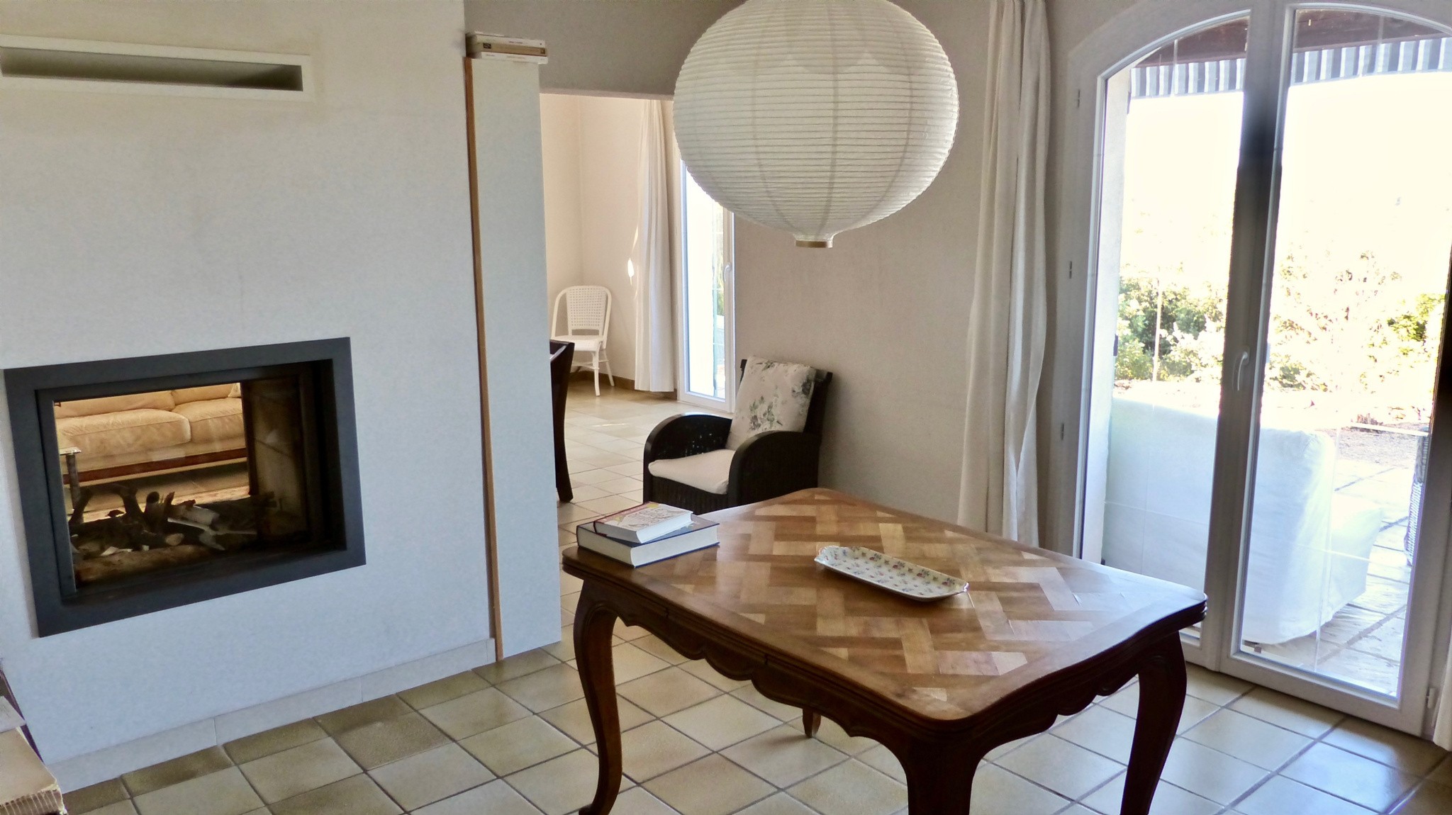 Domaine en position dominante comprennent 2 maisons et piscine — photo 15