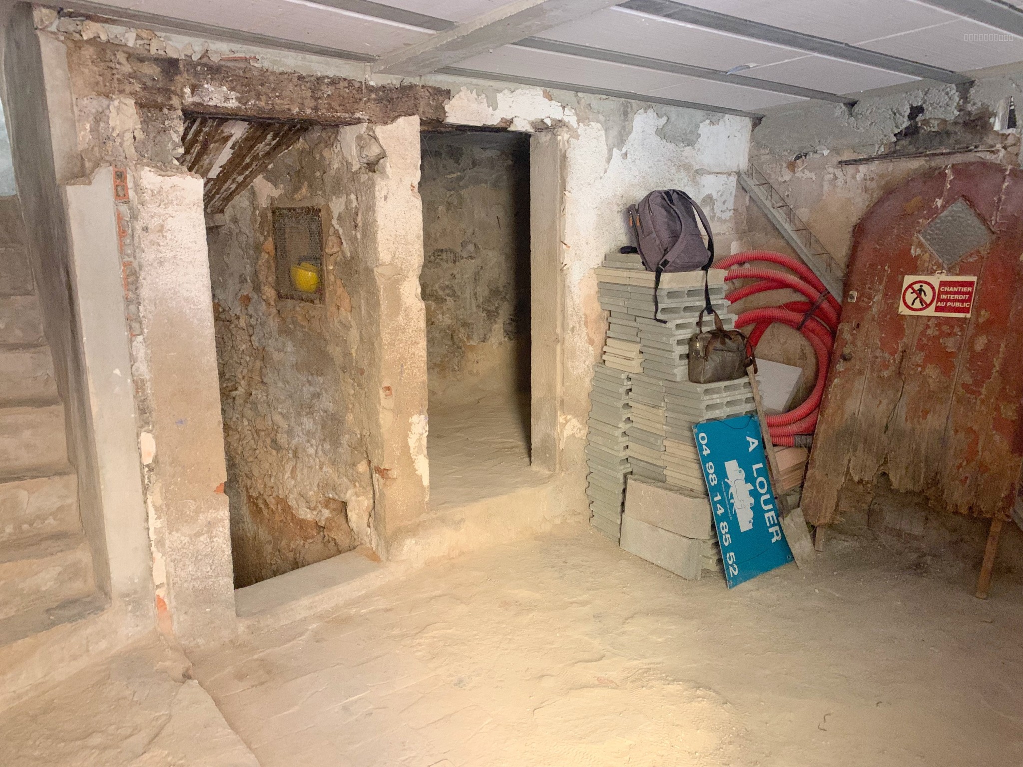 Maison de village 101 m2 avec grande cave à compléter à Cotignac — photo 9