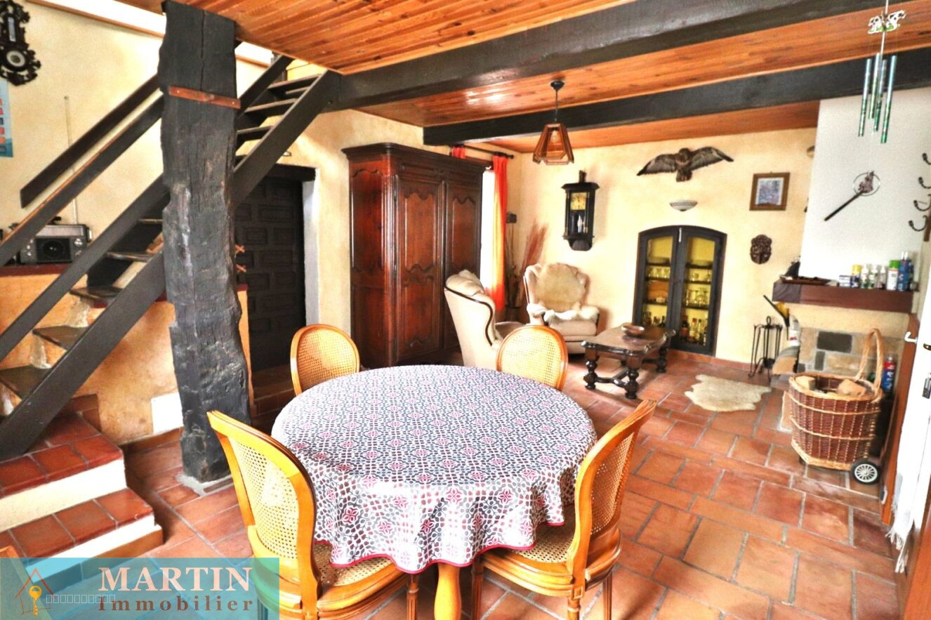 MAISON DE VILLAGE AVEC JARDIN ET TERRASSE — photo 2