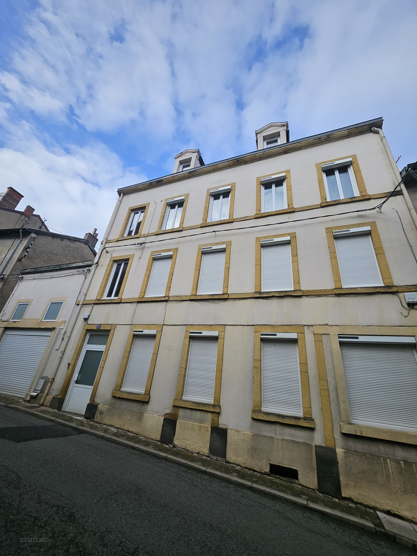 Immeuble centre village — photo 2