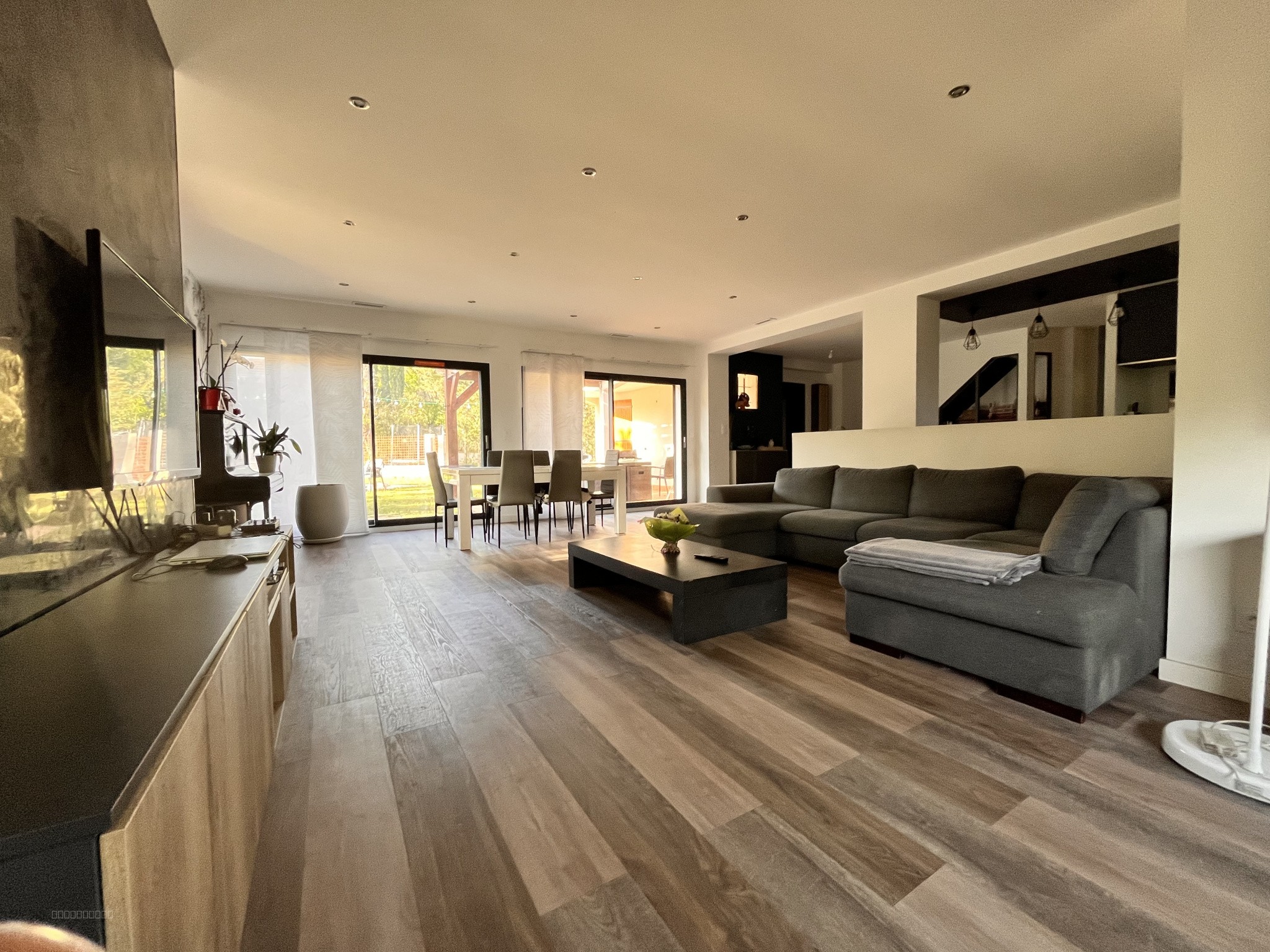 À louer   Appartement rénové avec mezzanine au cœur d’Arles-sur-Tech - 3ème étag — photo 2