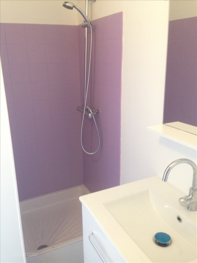 À LOUER : Studio entièrement rénové   19 m2 avec balcon — photo 4