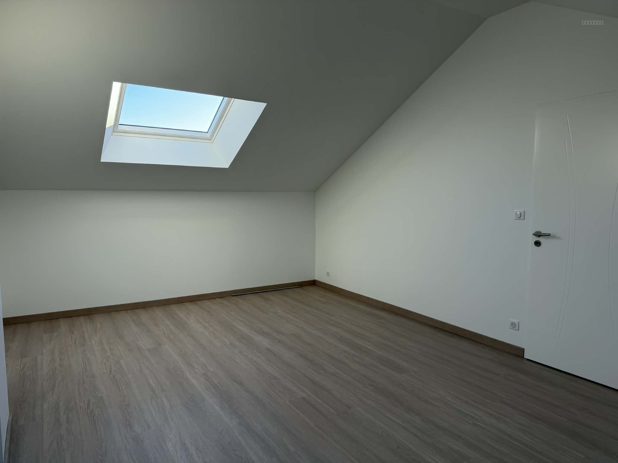 MAISON F5 A LOUER COMPLETEMENT RENOVEE — photo 3