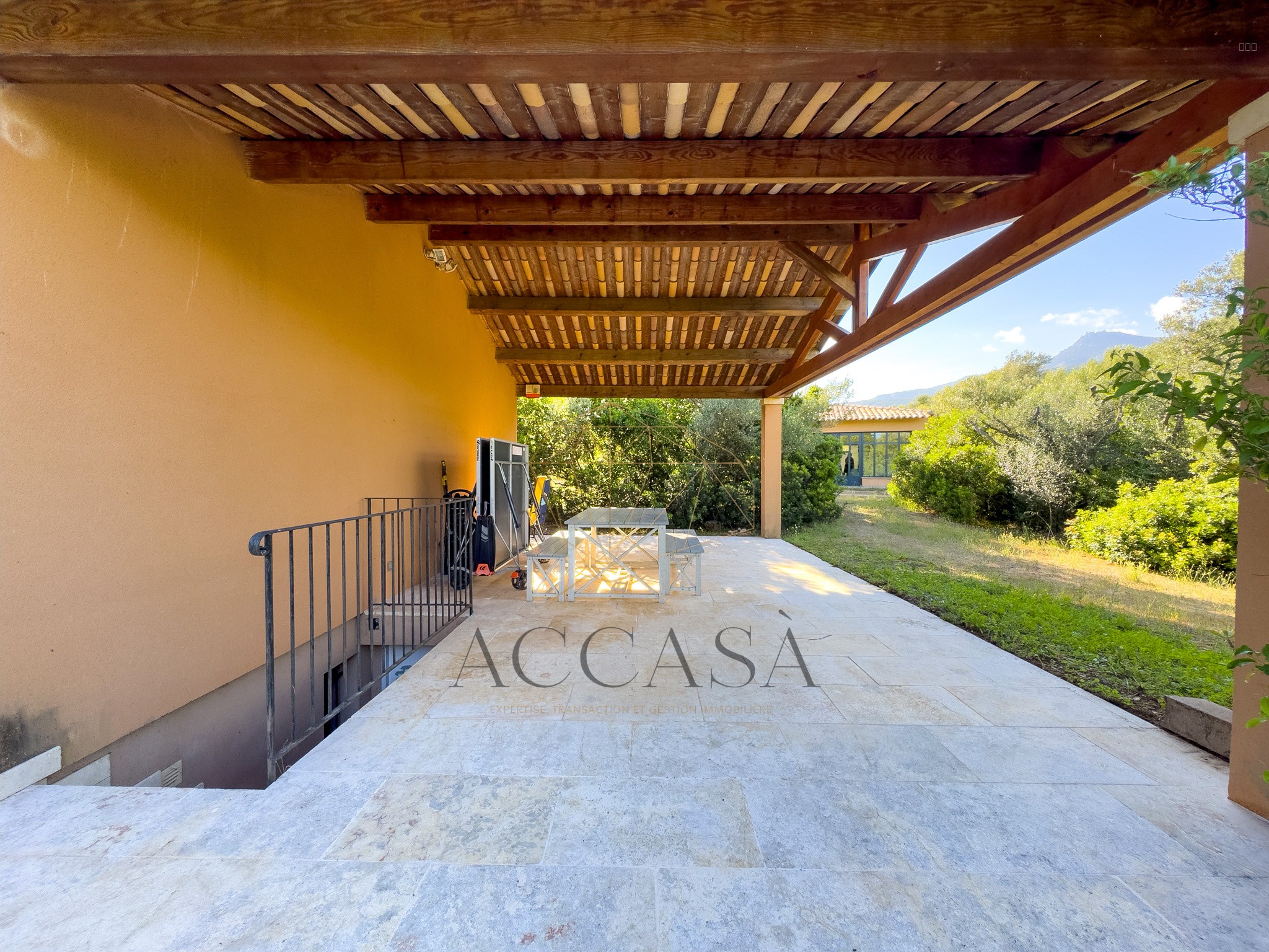 Propriété d’exception à Figari   Maison principale et dépendance dans un écrin naturel — photo 3