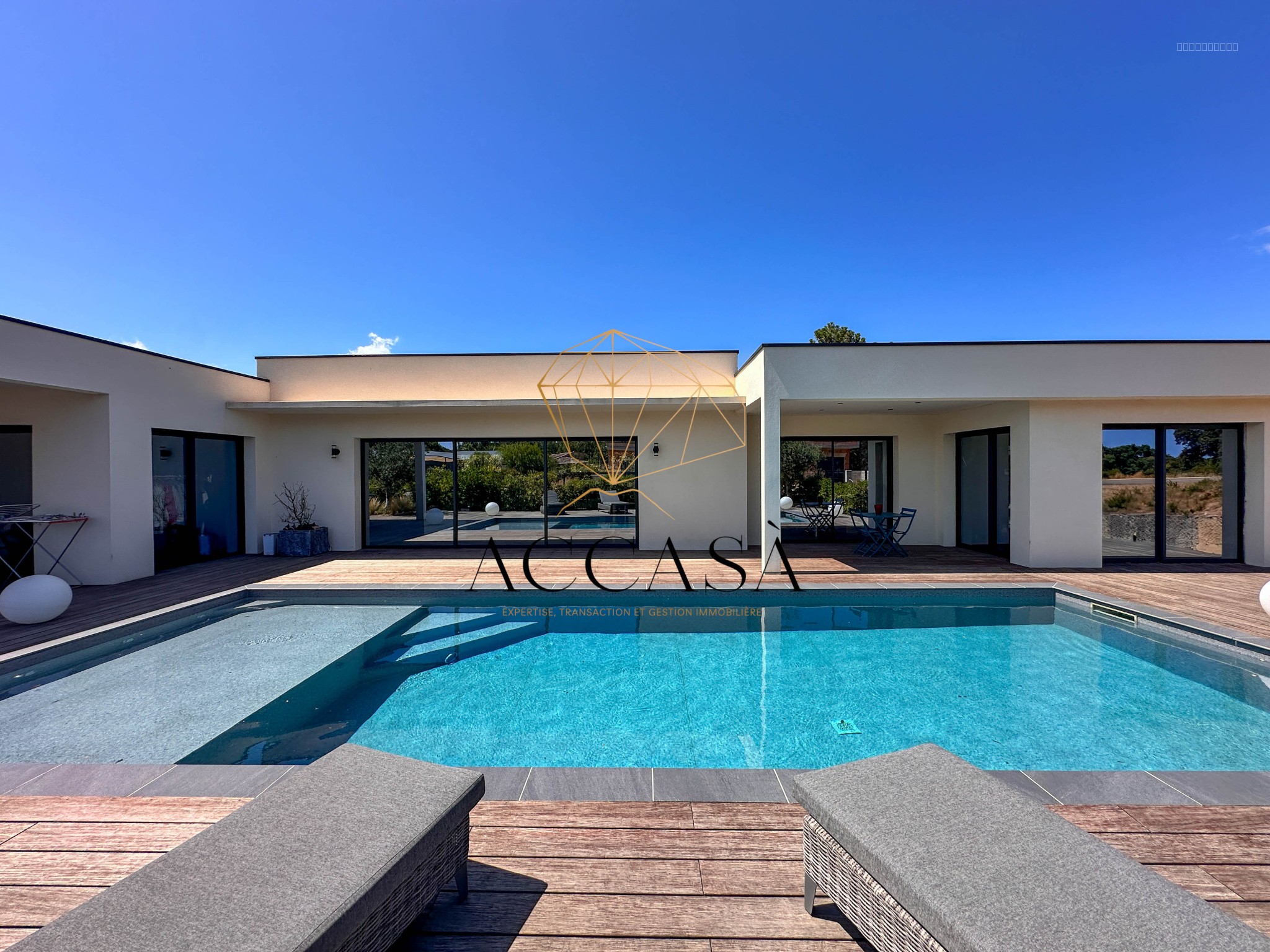 Belle villa avec piscine, proche des plages de Cala Rossa et St Cyprien — photo 17