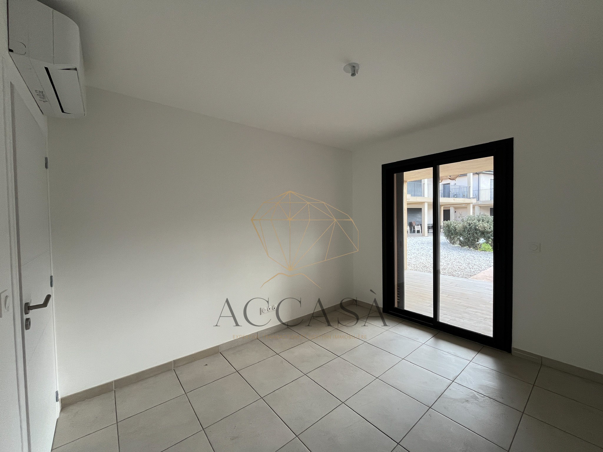 À vendre   Appartement 2 pièces avec terrasse et parking à Bonifacio — photo 8