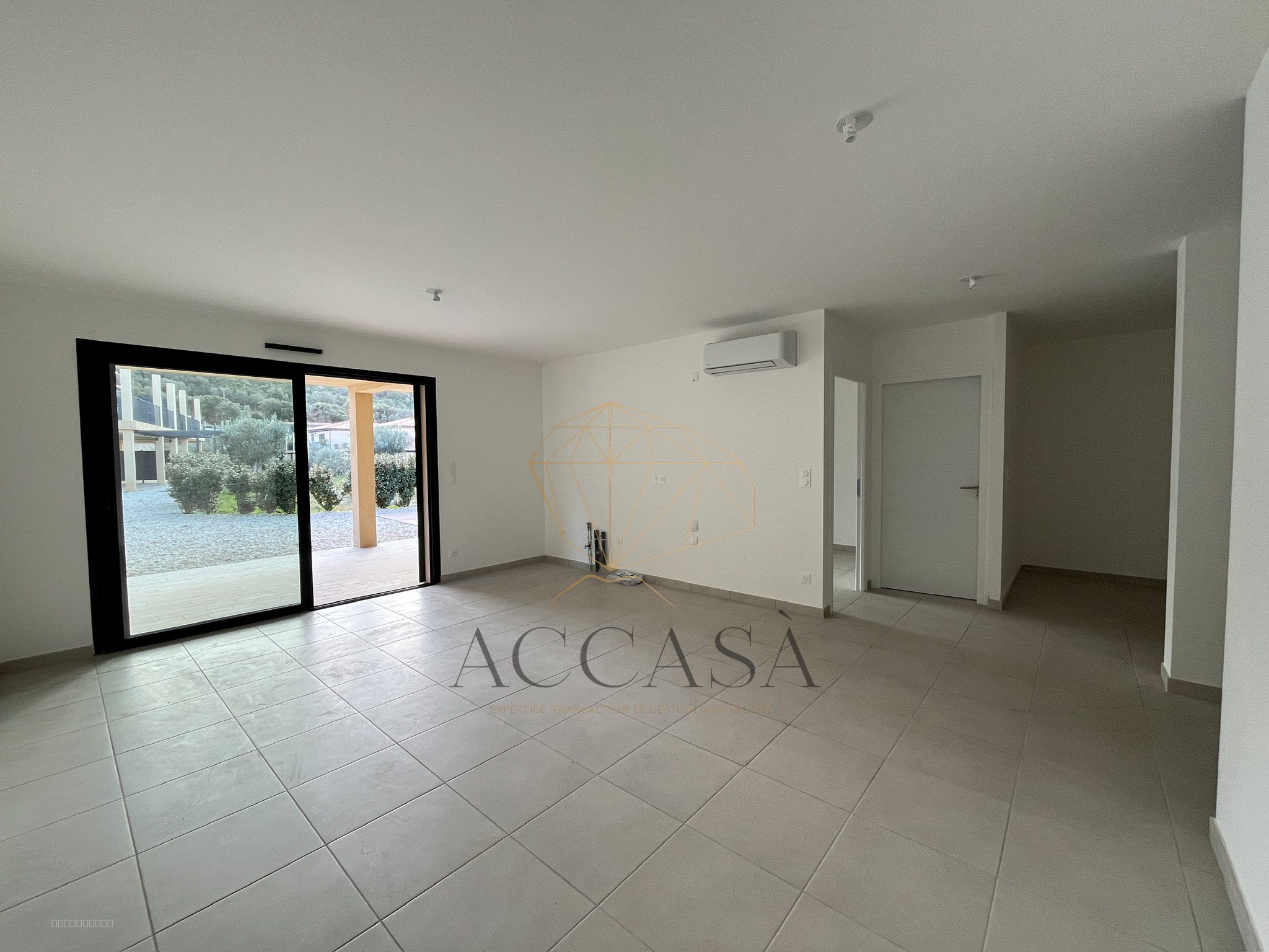 À vendre   Appartement 2 pièces avec terrasse et parking à Bonifacio — photo 16
