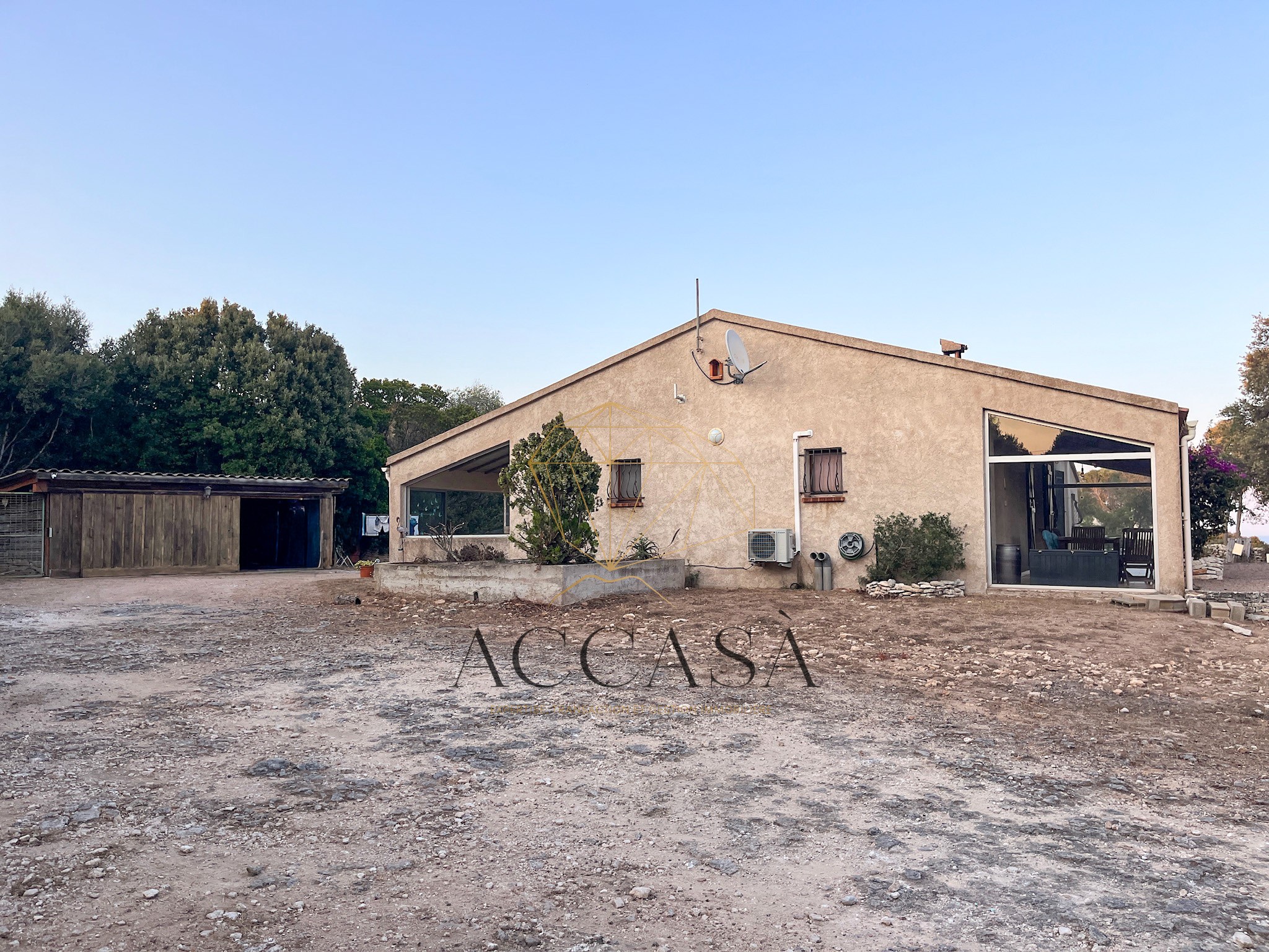 Propriété au calme avec grand terrain constructible à 5 min de la plage de Canetto — photo 4