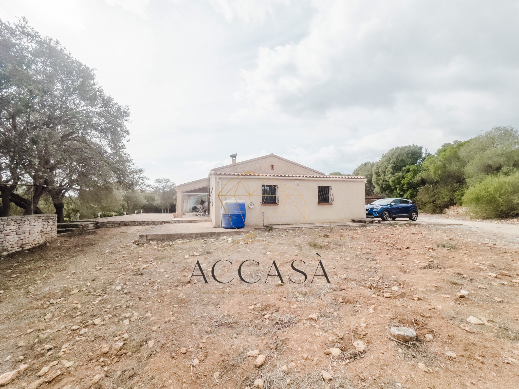 Propriété au calme avec grand terrain constructible à 5 min de la plage de Canetto — photo 8