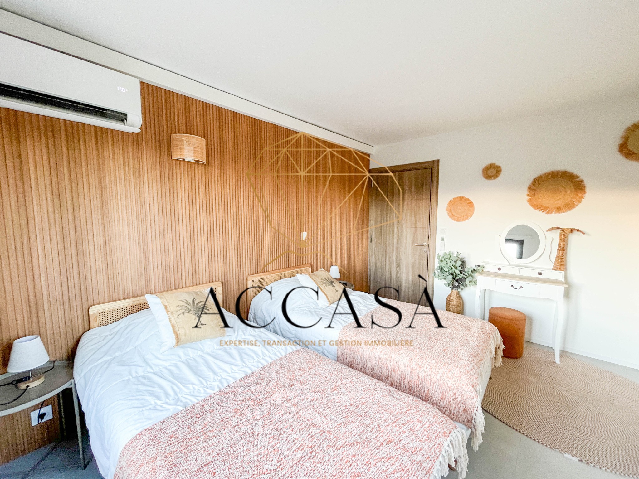 Appartement T3 pieds dans l’eau avec vue mer à Pianottoli-Caldarello — photo 10