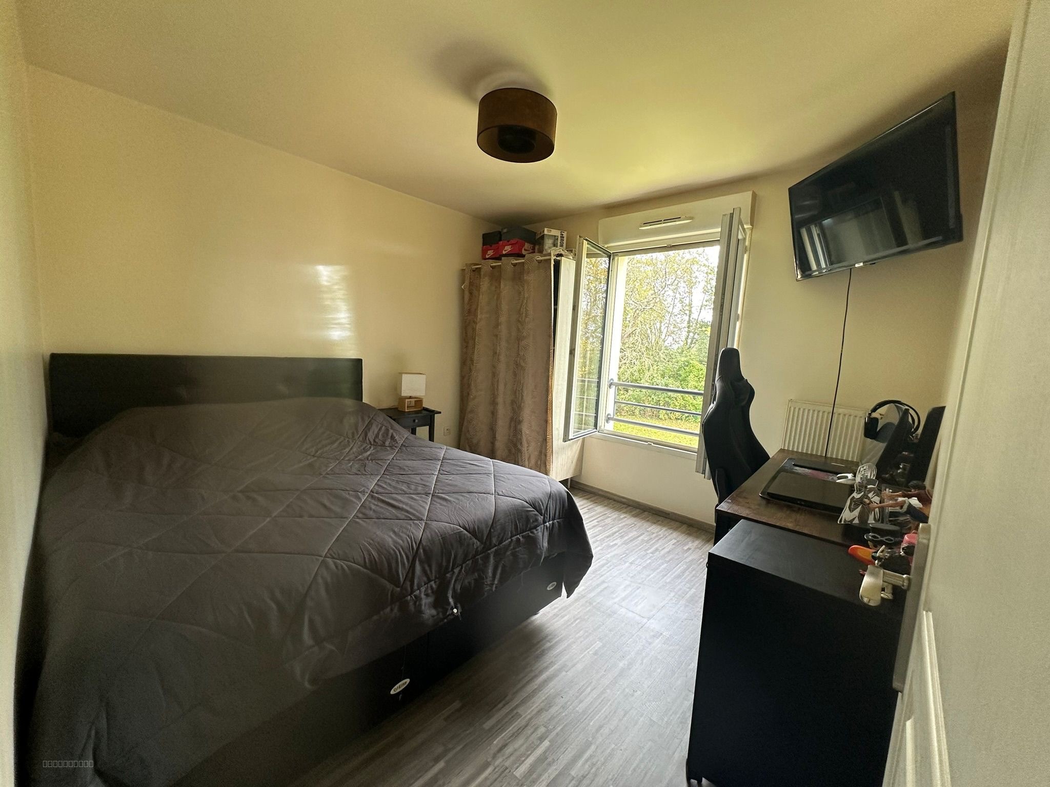 A Louvres, appartement de 2 pièces avec balcon — photo 6