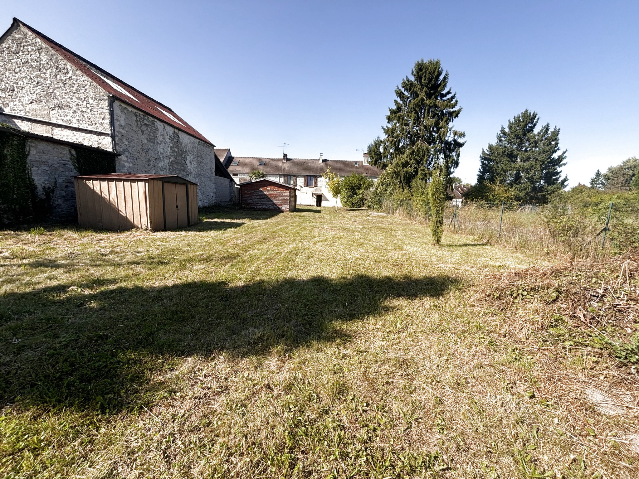 Thiers sur Thève, Maison de Village de 4 pièces  avec jardin de 651 m2 — photo 10