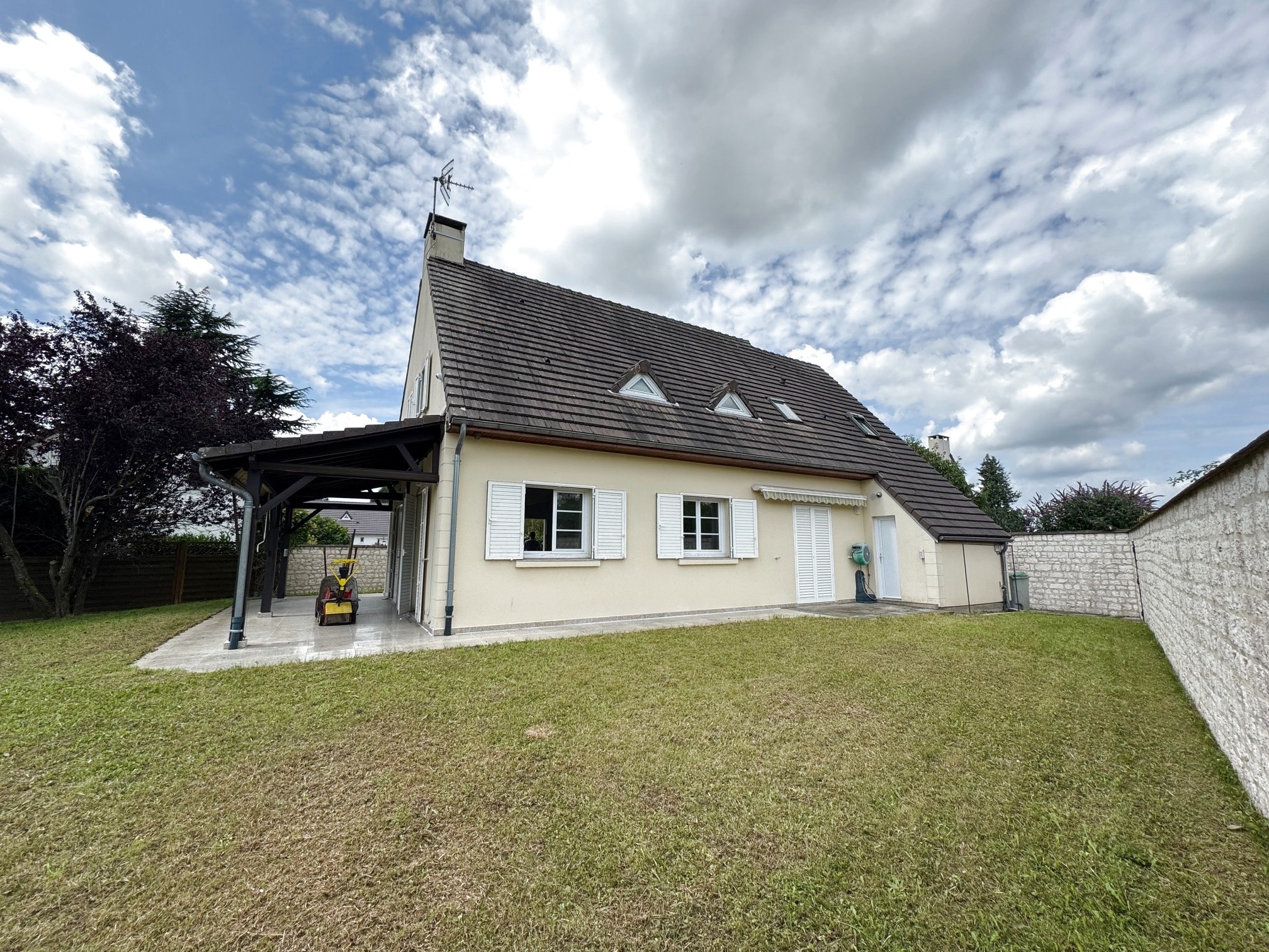 Plailly, Maison individuelle élevée sur sous sol aménagé et terrain de 839 m2 — photo 10