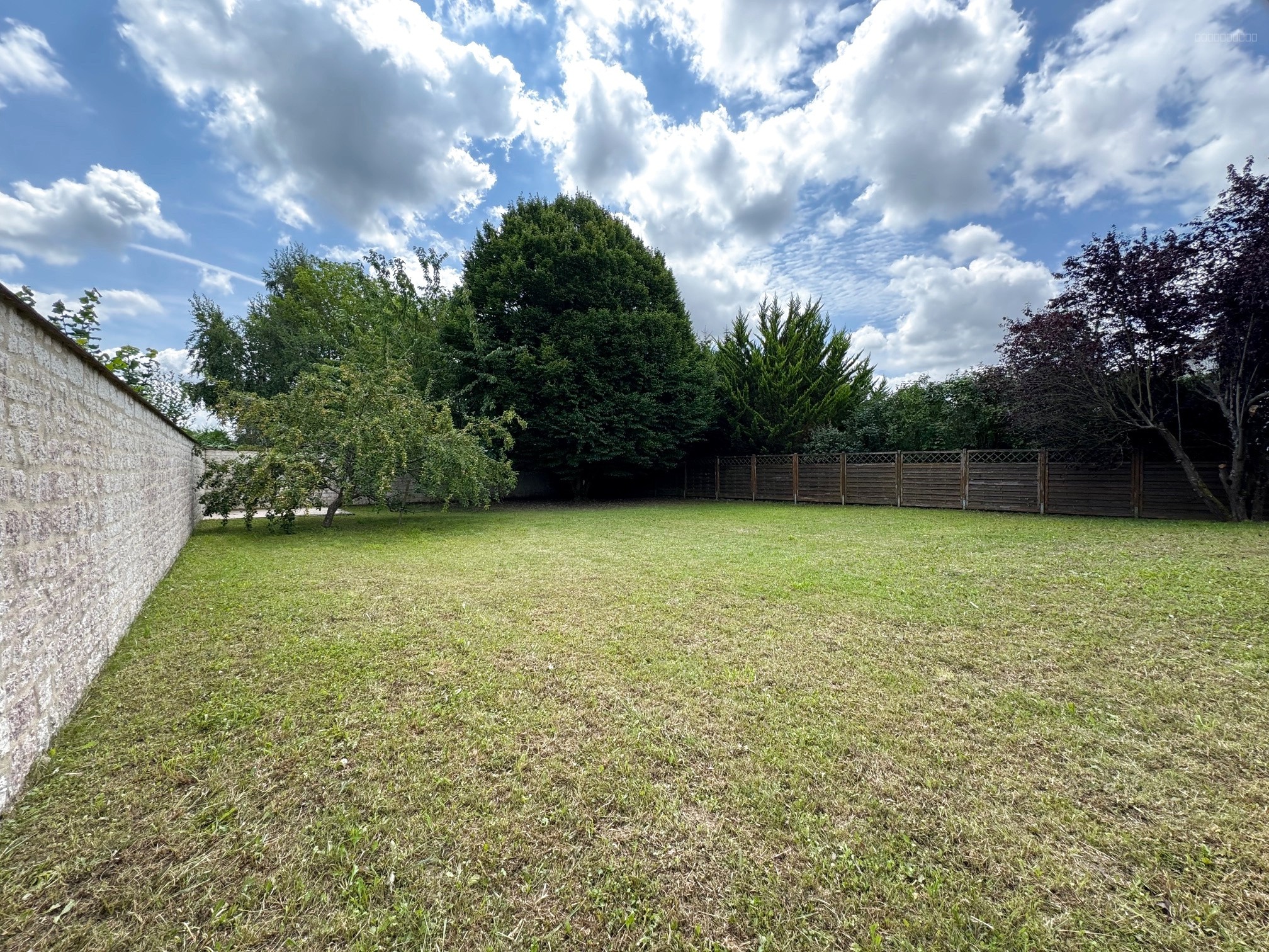 Plailly, Maison individuelle élevée sur sous sol aménagé et terrain de 839 m2 — photo 11