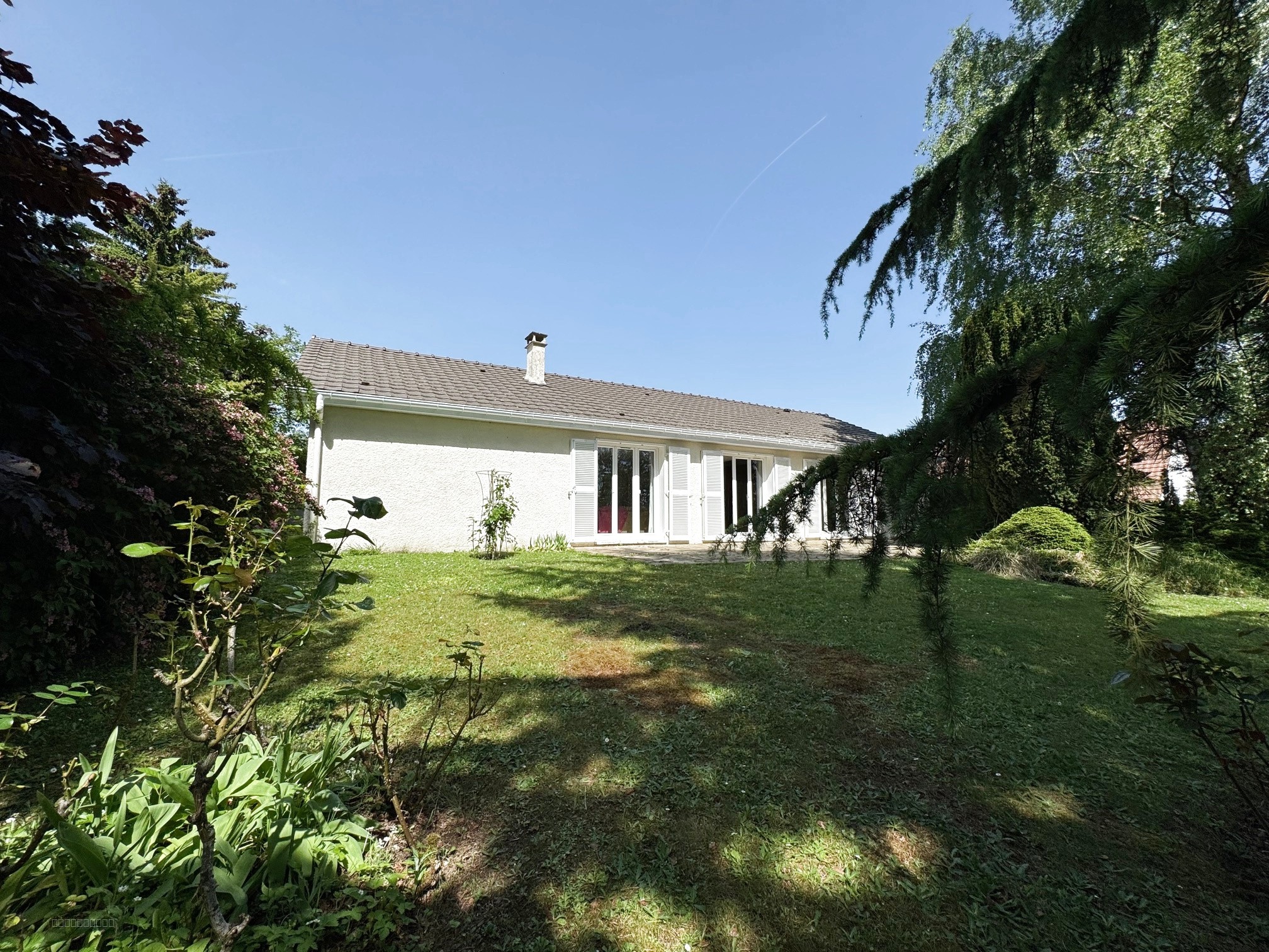A Saint-Witz dans le domaine de Montmélian, un pavillon individuel de plain pied avec jardin — photo 2