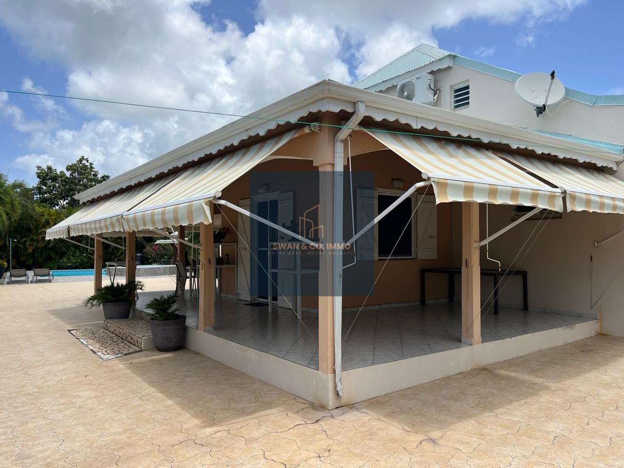 Villa avec piscine & spa   Carbet avec cuisine   Garage   Terrain de 1 218 m2   Quartier résidentiel calme — photo 4