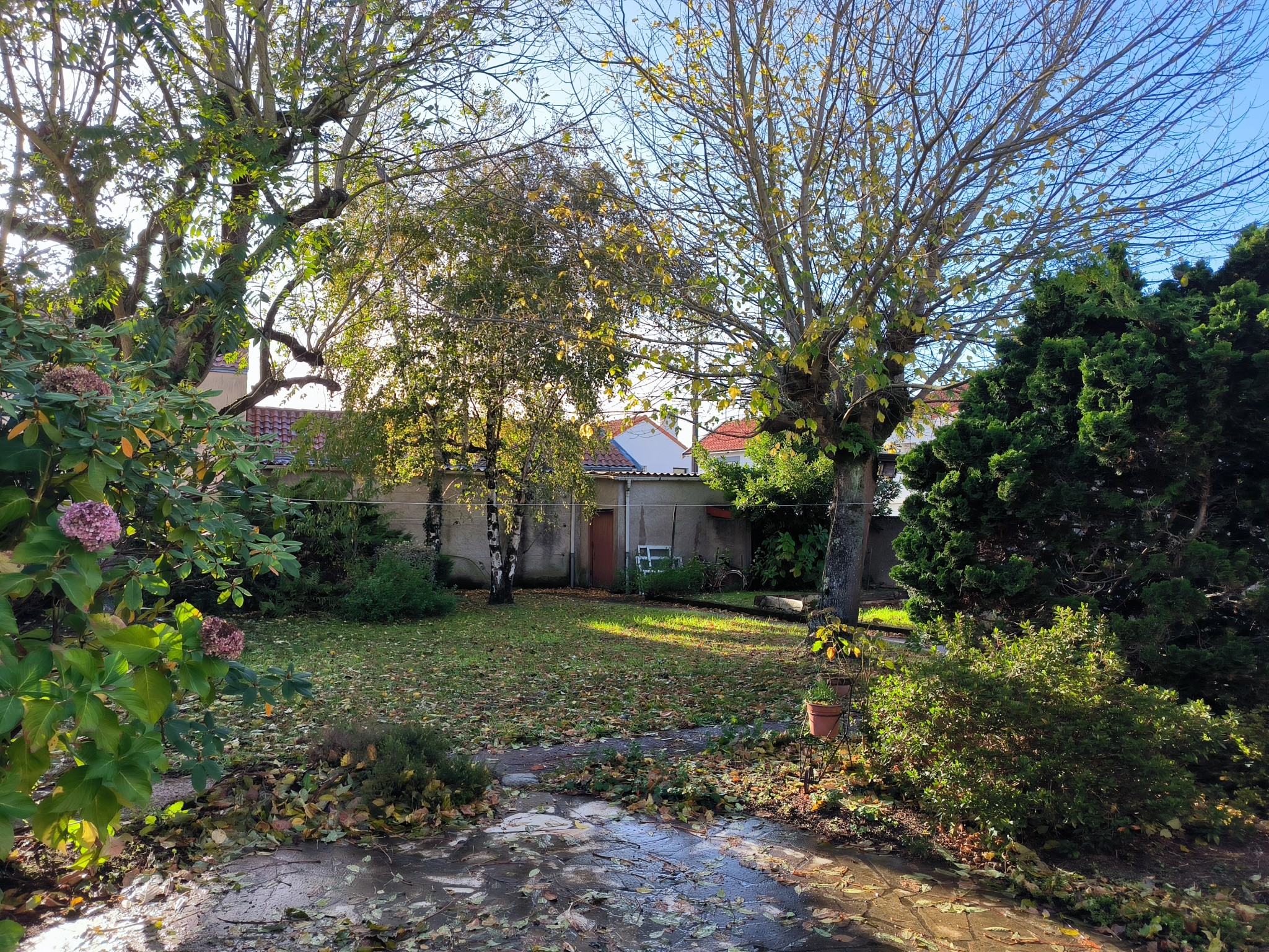 Saint-Sébastien-sur-Loire La Martellière. Maison de 4 chambres avec deux garages. 468 000 € FAI — photo 2