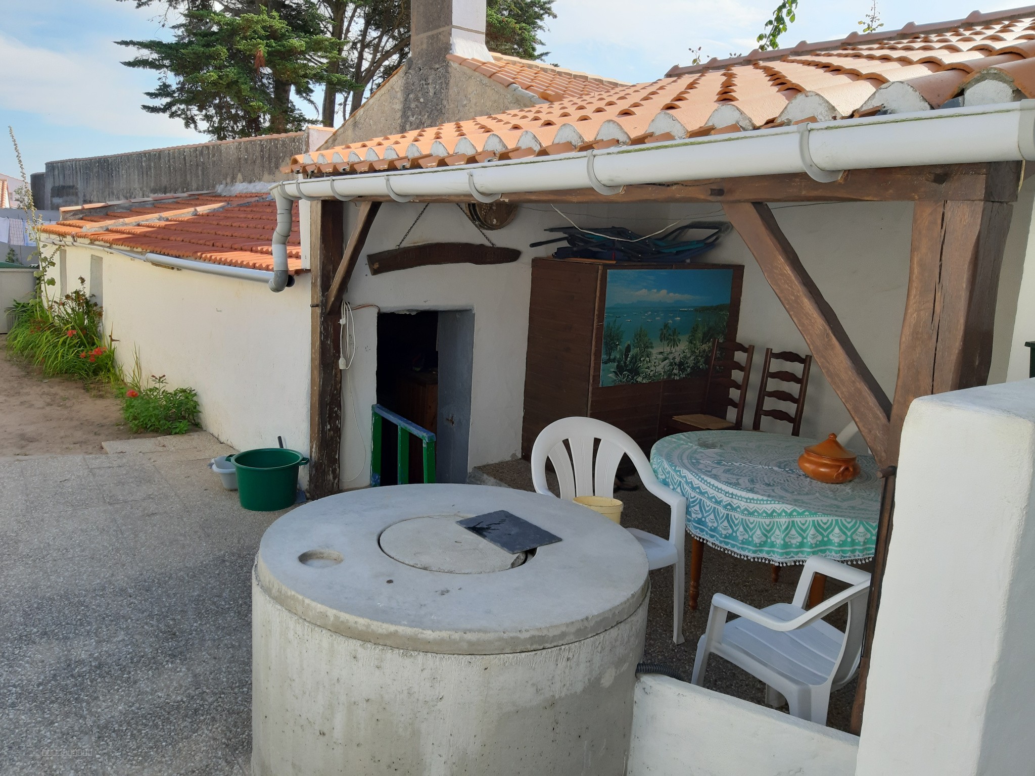 Exclusivité. Noirmoutier-en-l'Ile. Maison de chambres à 100 m de la plage. 850 000 € FAI — photo 2
