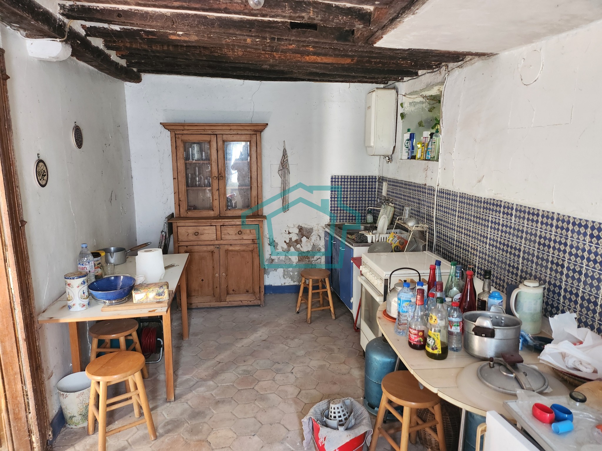 Maison en pierre à rénover entièrement - Boissy sans avoir — photo 2