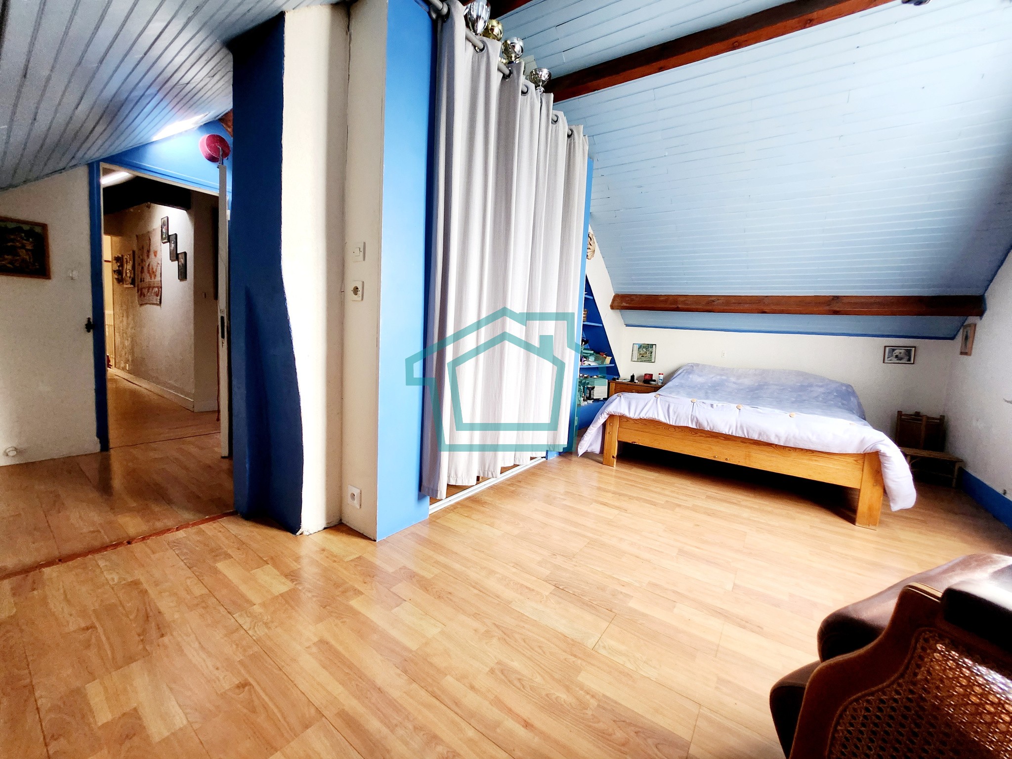 Maison de 170 m2 sur 4000 m2 de terrain - VILLETTE — photo 11