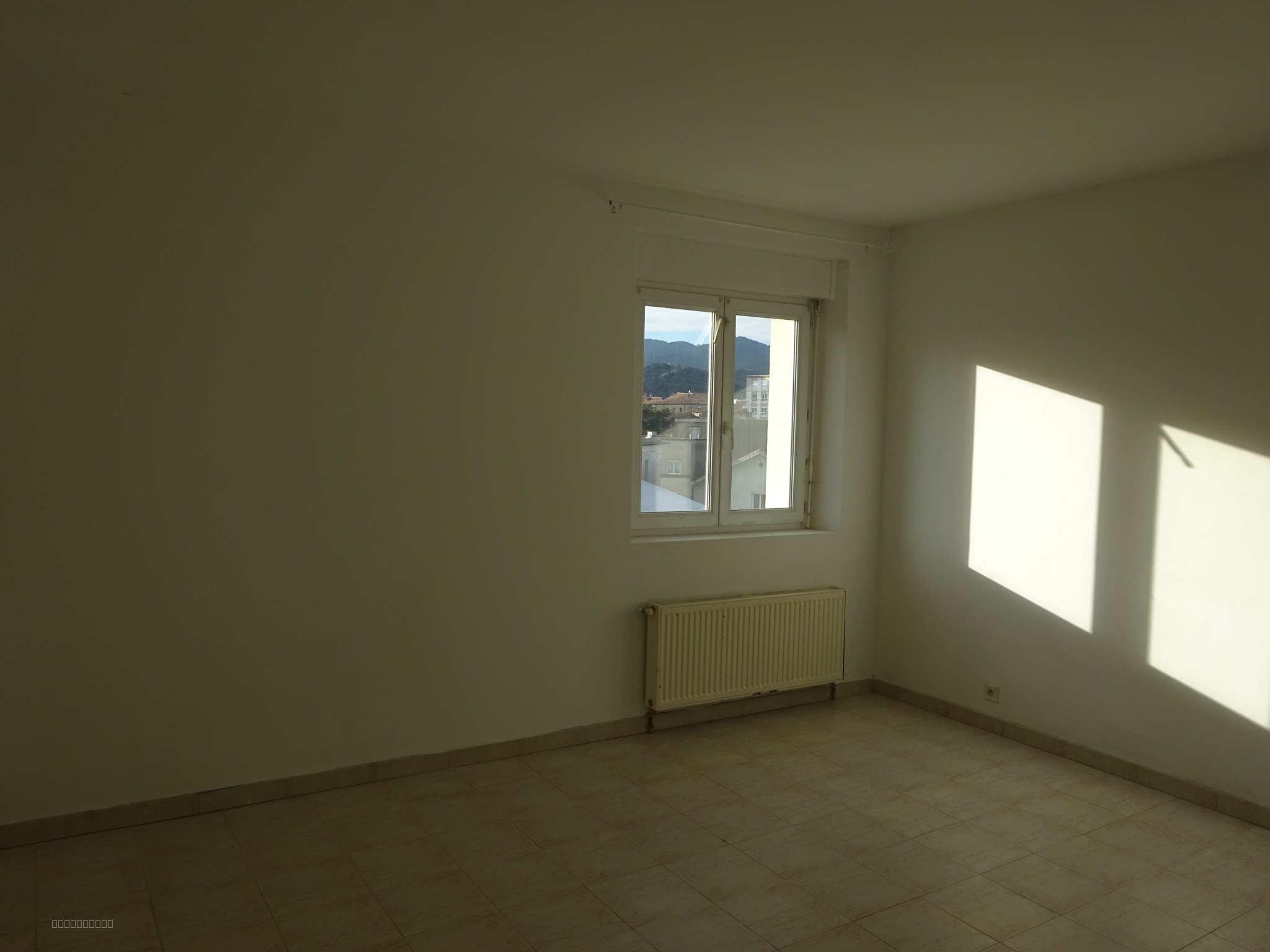 LOCATION APPARTEMENT 3 CHAMBRES, 99 M2 HABITABLES — photo 8