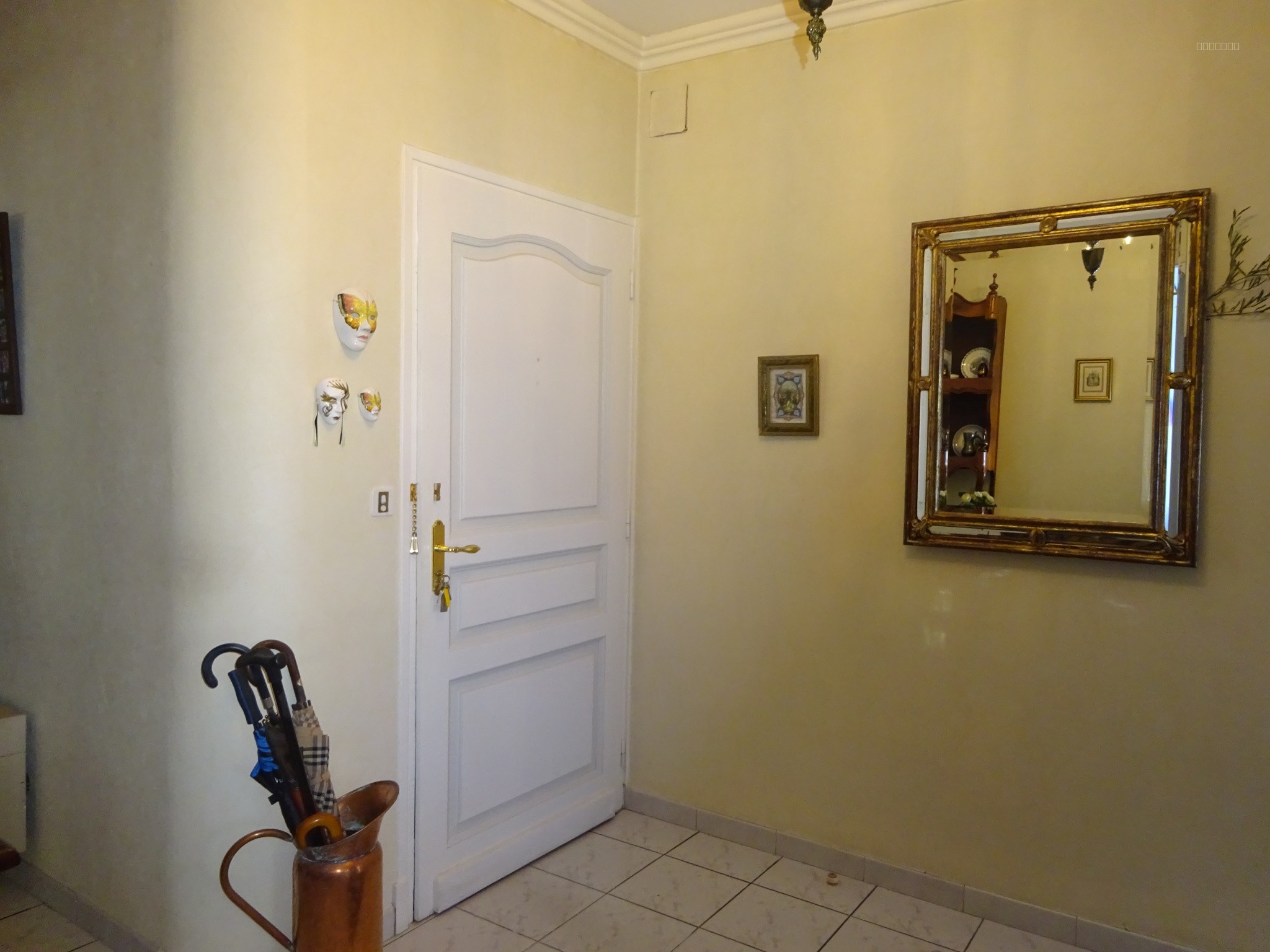 Centre ville , Grand appartement en vente avec terrasse à Alès — photo 5