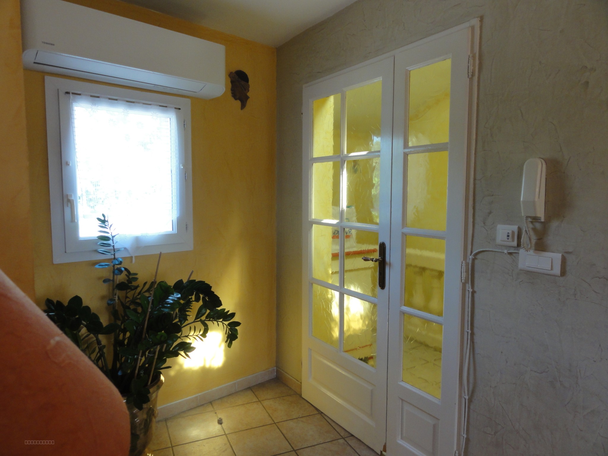 À Alès, appartement avec terrasse dernier étage 5 pièces à acheter — photo 6