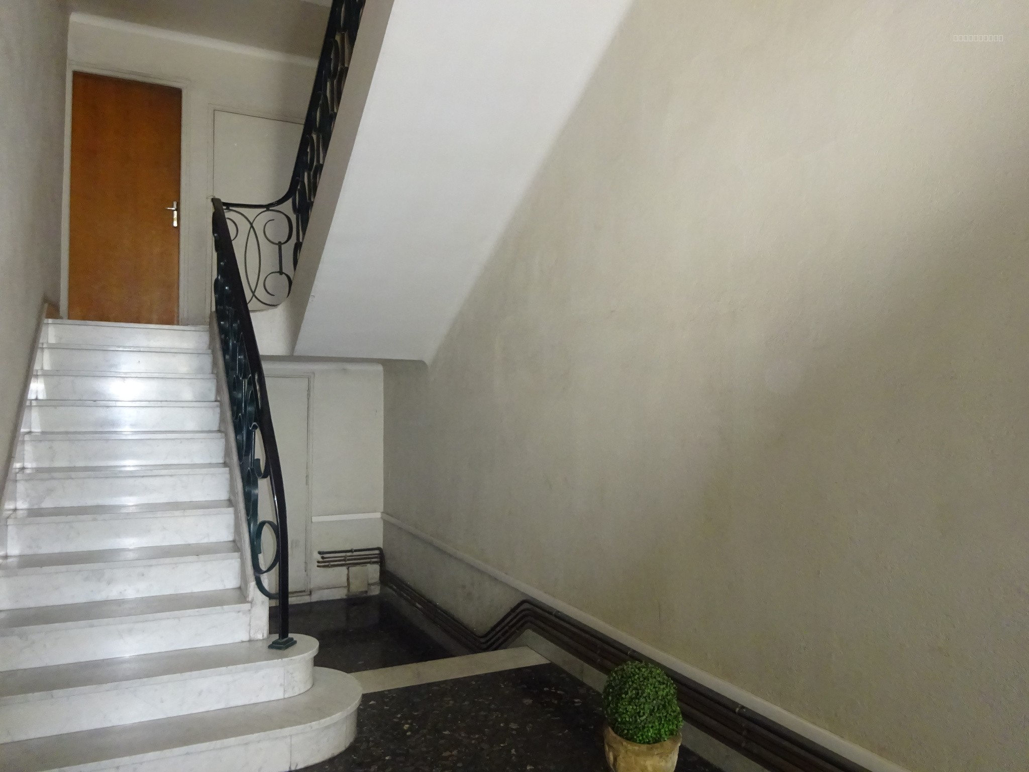 Centre ville , Grand appartement en vente avec terrasse à Alès — photo 13