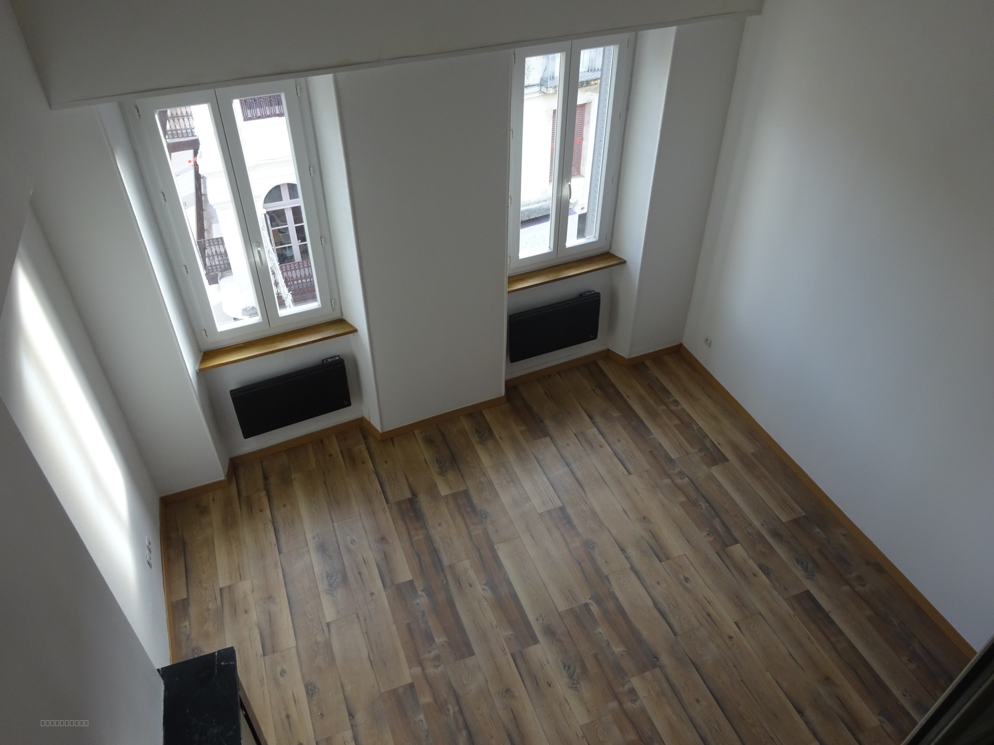 Alès, Plein-Centre ville, Duplex trois chambres — photo 8