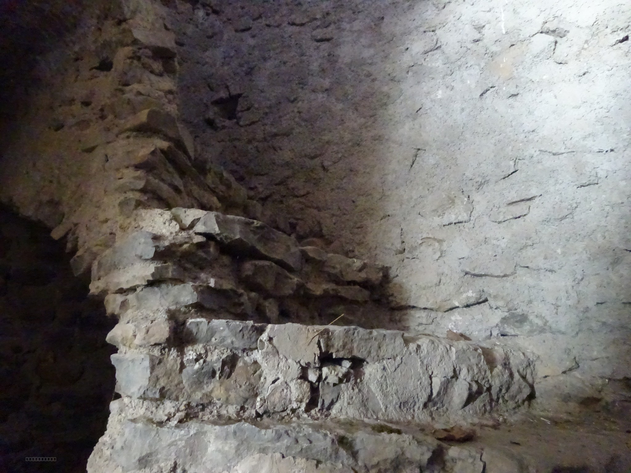 Saint Ambroix , dans hameau à 5mn en bord de cèze , très beau mas de village — photo 16