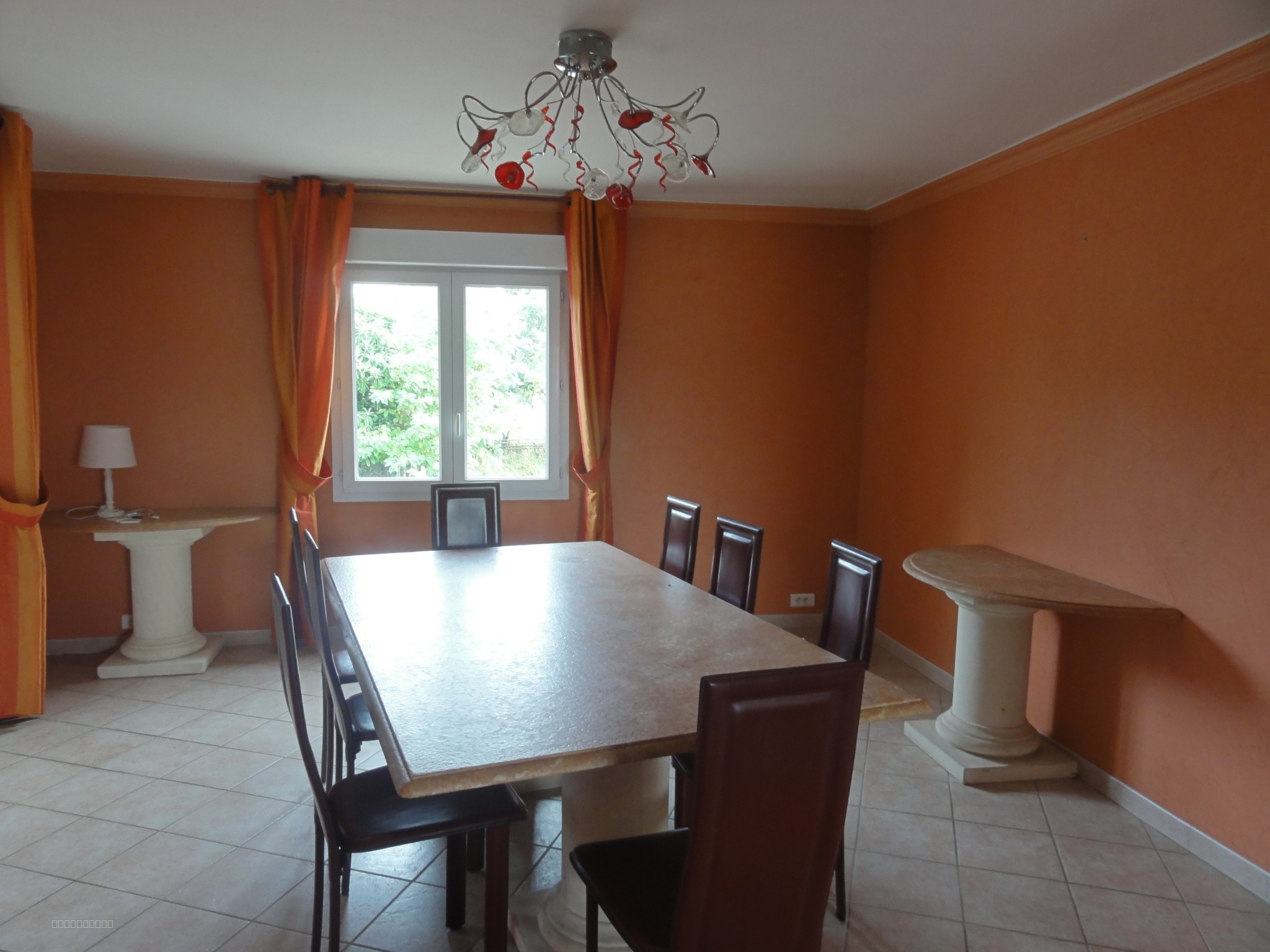 À Alès, appartement avec terrasse dernier étage 5 pièces à acheter — photo 8