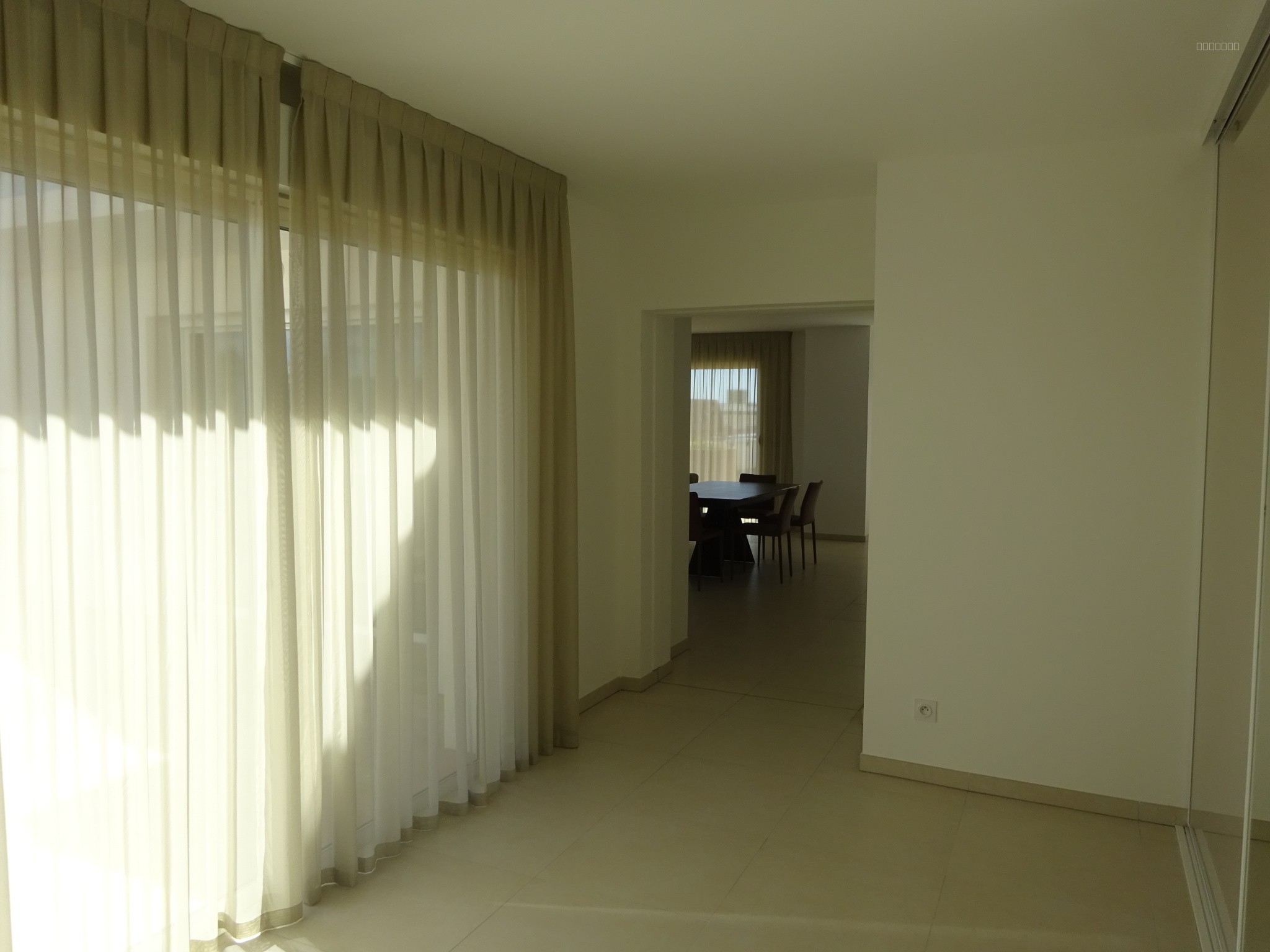 À vendre à Alès : appartement neuf avec terrasses — photo 3