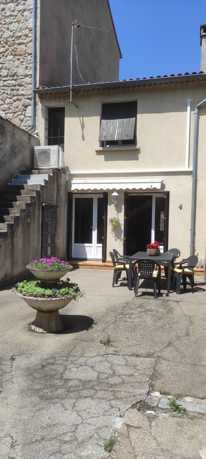Vallée de l'auzonnet, Bessèges, Maison de ville, type 4 avec jardin et terrasse 105 m2 — photo 2