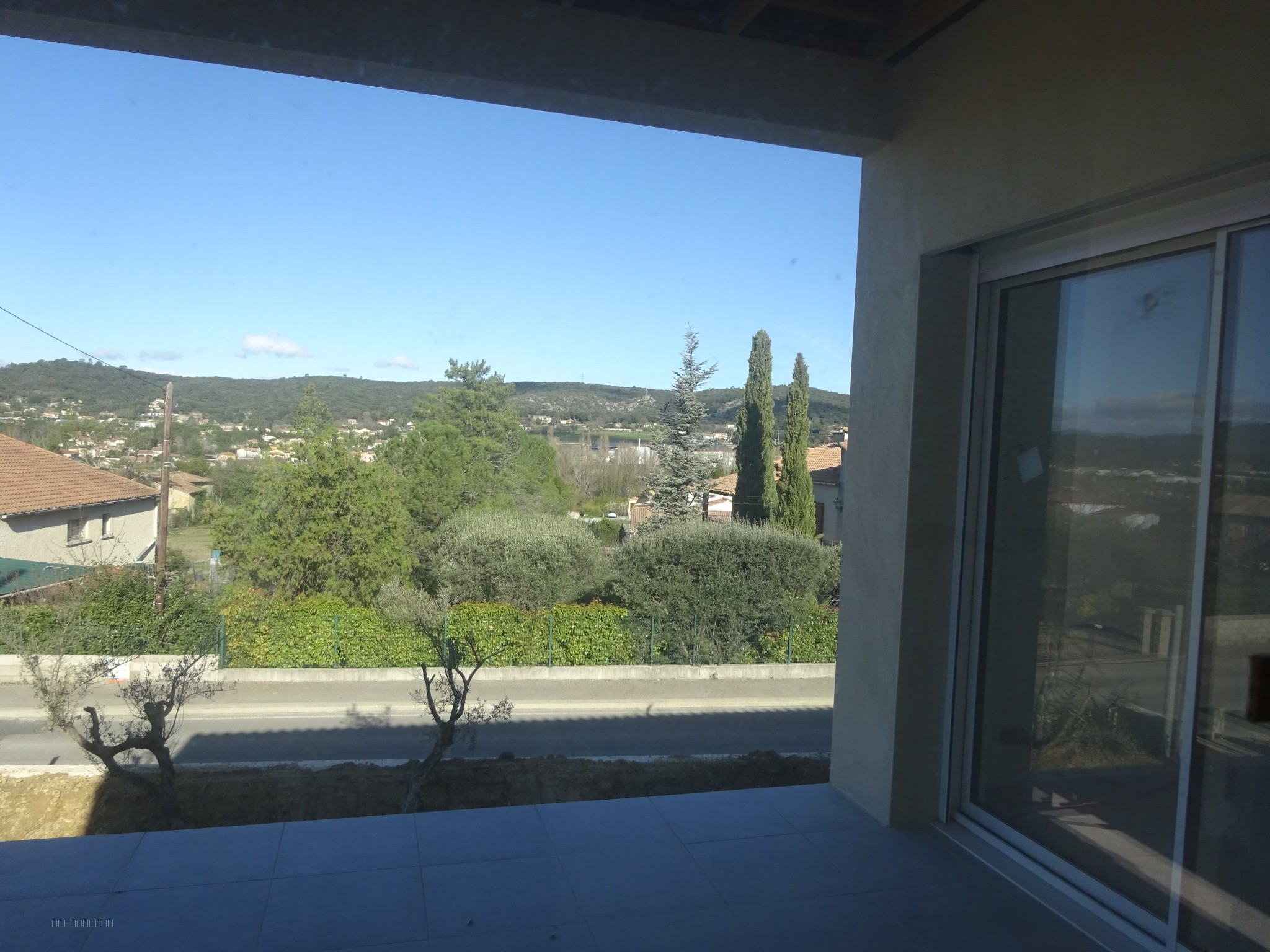 Alès, maison neuve, 5 mn du centre ville, belle contemporaine avec vue — photo 6