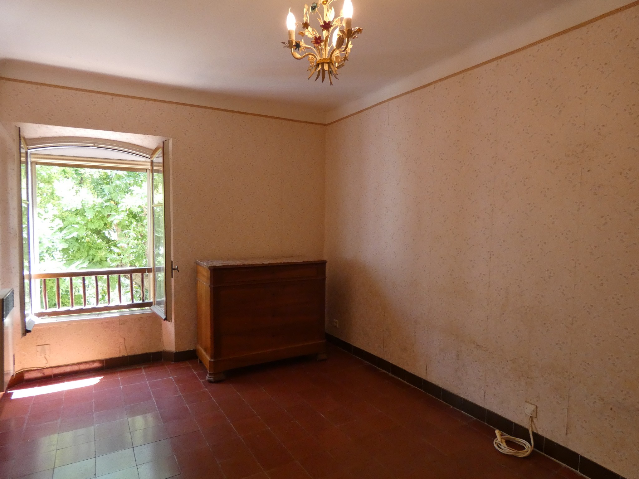 Rousson au calme 2800m2 constructible pour une maison — photo 4