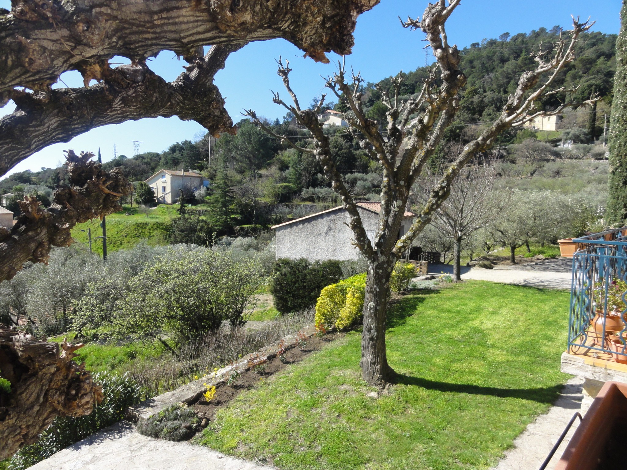 Rousson au calme 2800m2 constructible pour une maison — photo 18